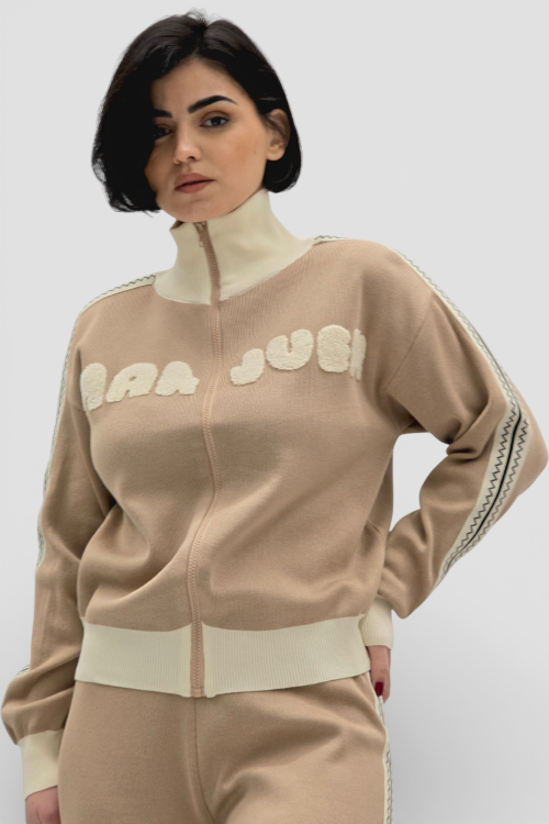 Ženska bež viskozna trenirka Coral u retro stilu