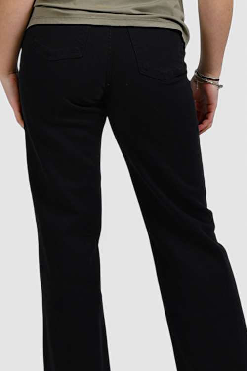 Ženske crne traperice Estelle