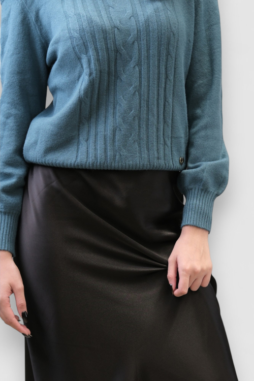 Ženski topliji džemper Maelle u petrolej boji s naboranim šavom na ramenima