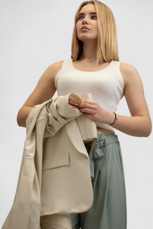 Ženski bijeli top Calliope