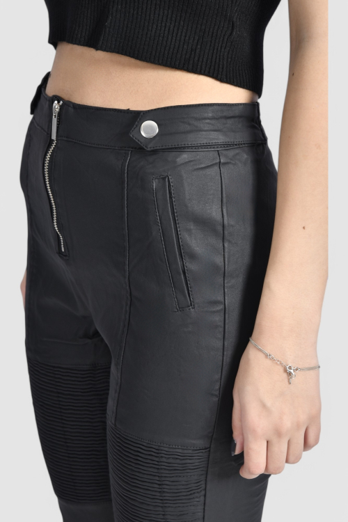 Ženske crne hlače u imitaciji kože Ciara