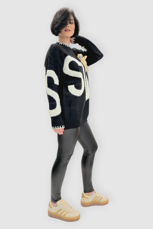 Ženski crni oversized džemper Carmen s medvjedićem