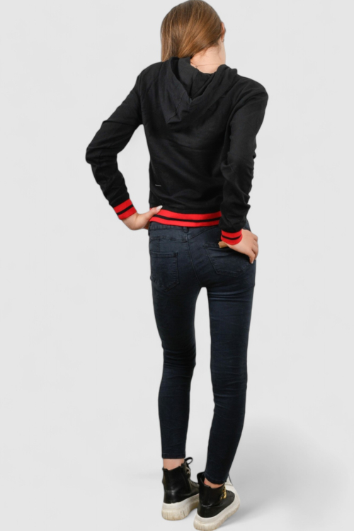 Ženska crna hoodica sa kapuljačom Mela