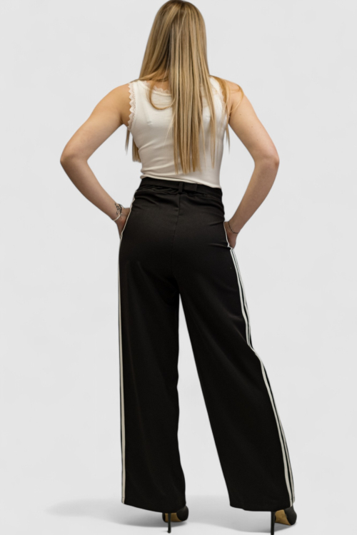 Ženske crne modne ravne hlače s prugama Cristina