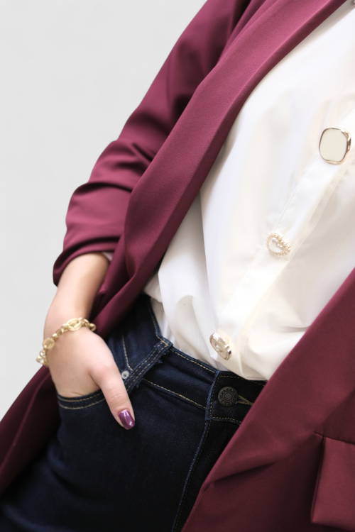 Ženski bordo dugi sako Casey s remenom