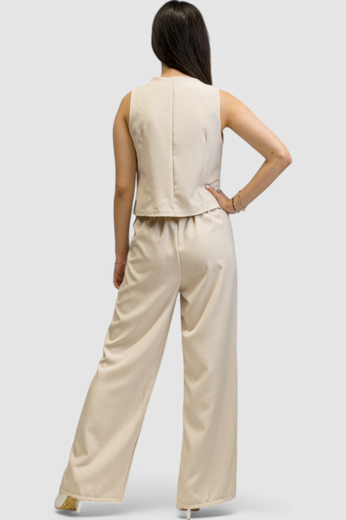 Žensko bež odijelo sa prslukom Chantal