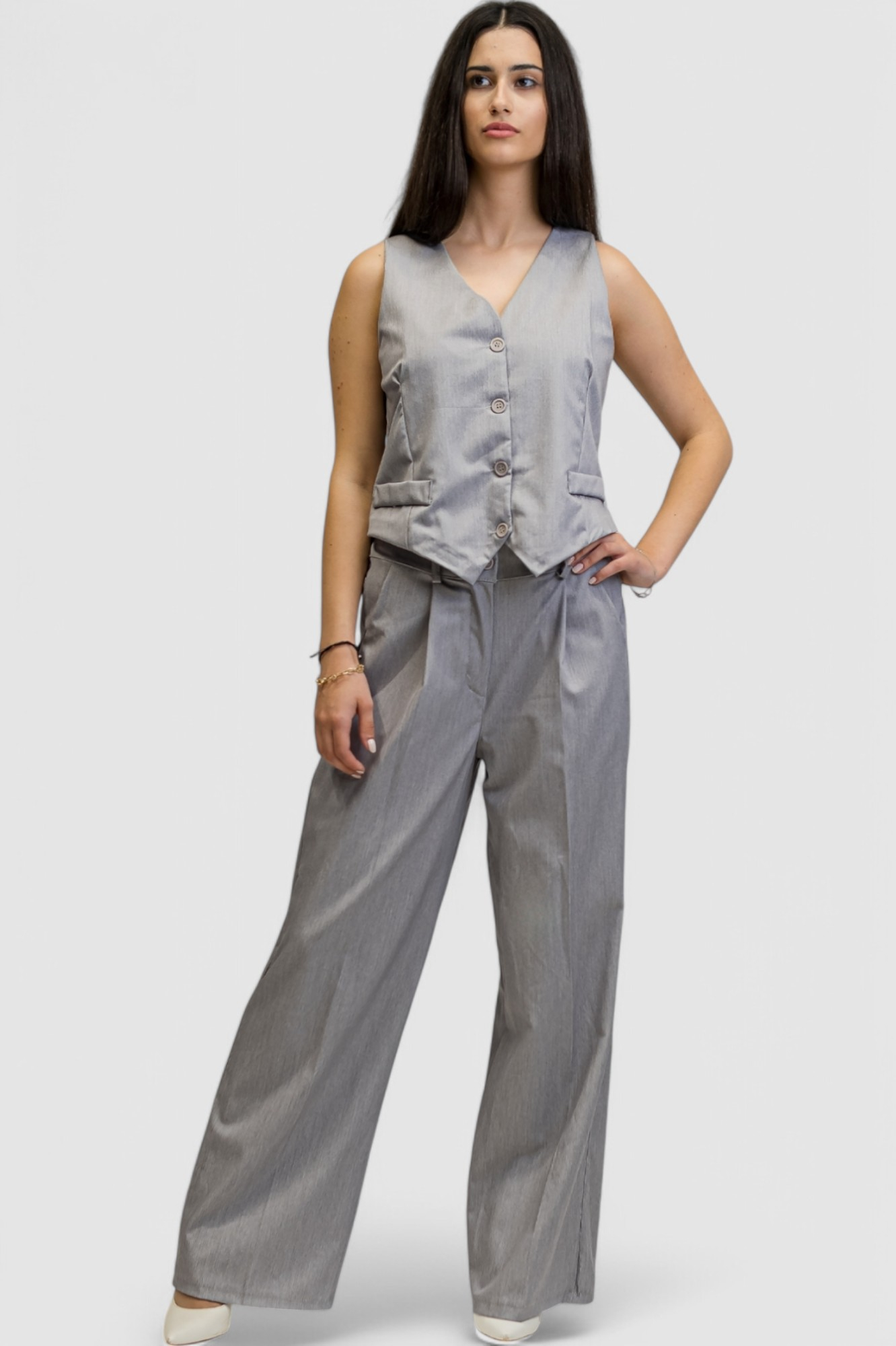 Žensko sivo odijelo sa prslukom Chantal