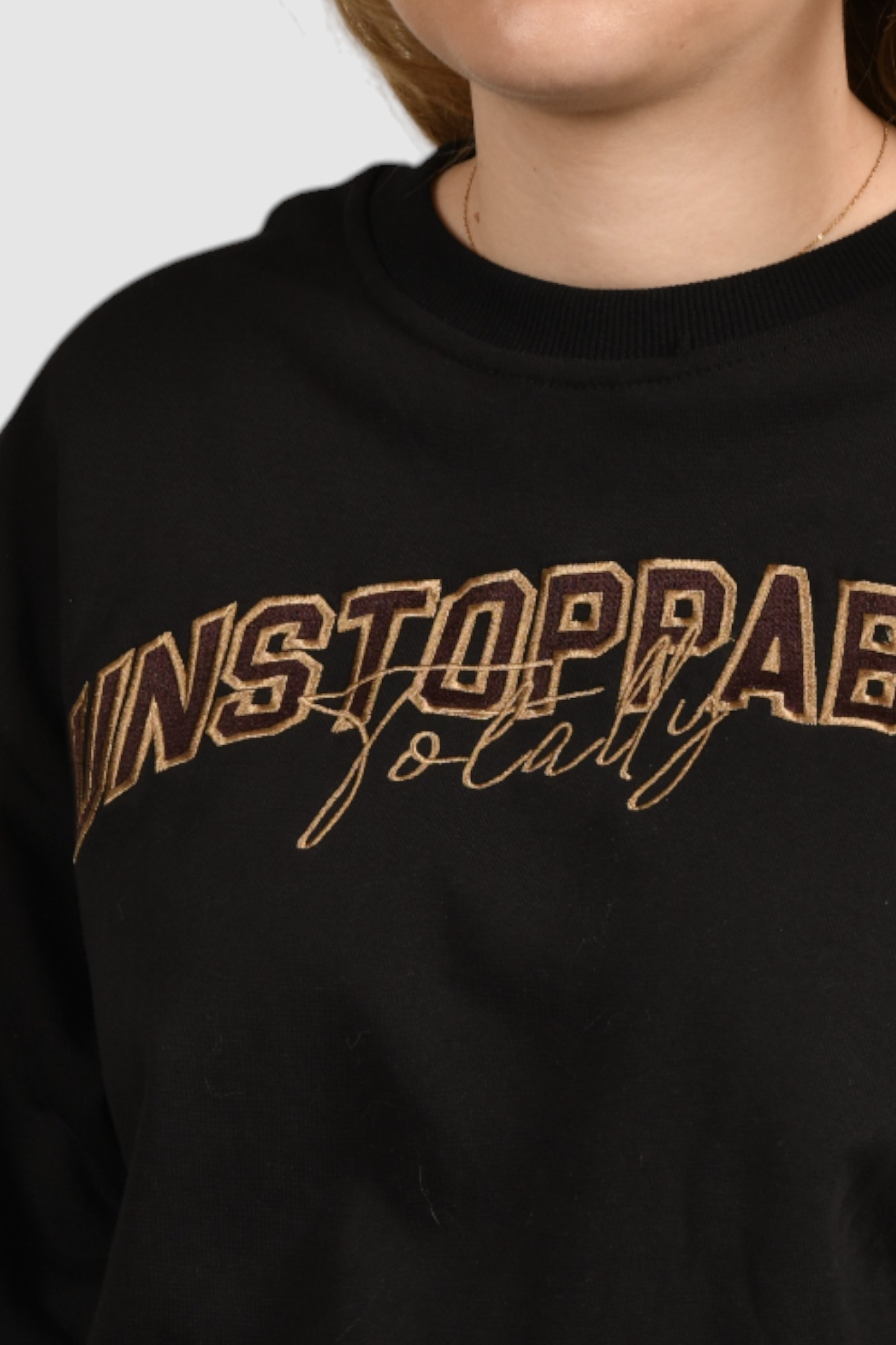 Ženska crna hoodica bez kapuljače Amaya