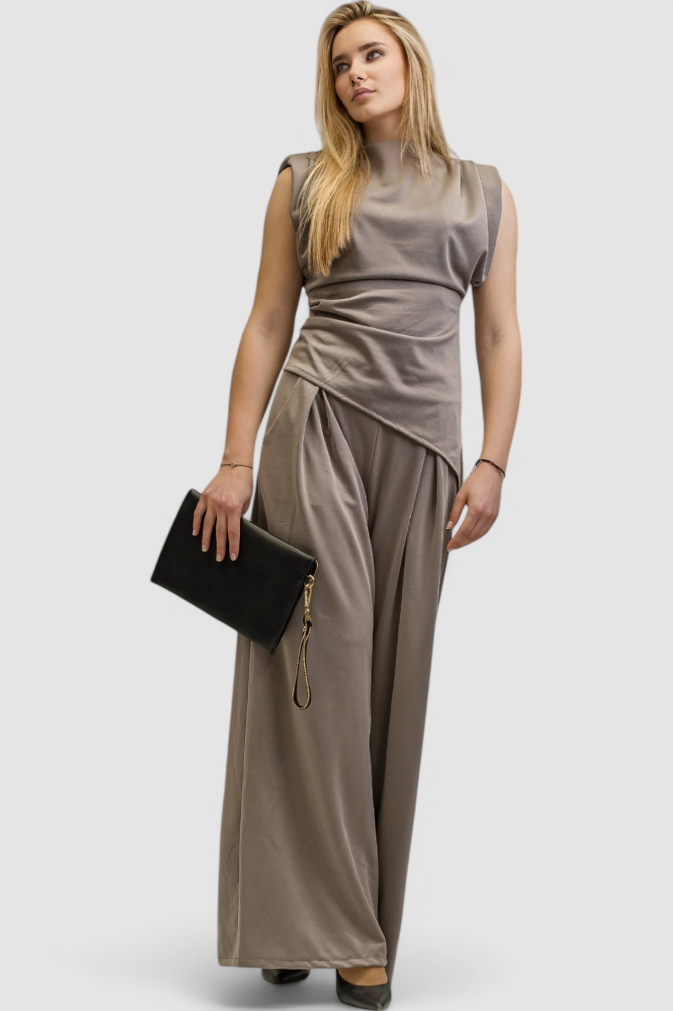 Ženski svijetlo sivi komplet s asimetričnim topom Francine