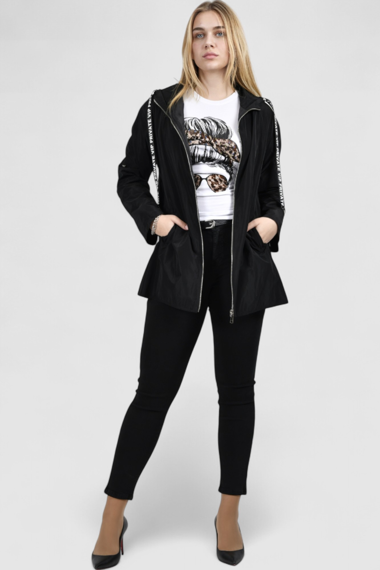 Ženska crna kratka jakna Amar