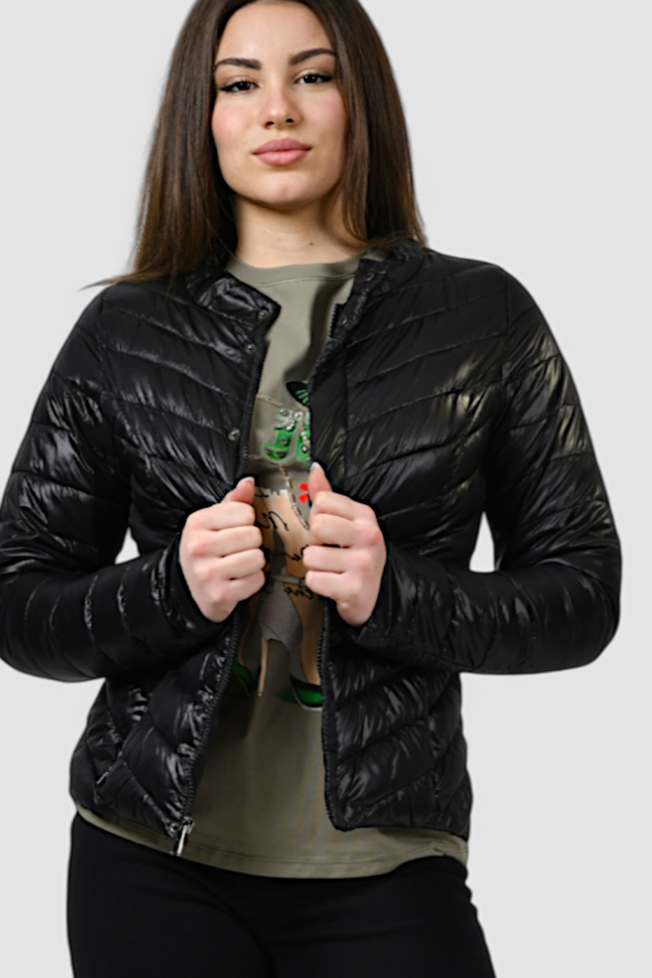 Ženska crna kratka jakna Clarita