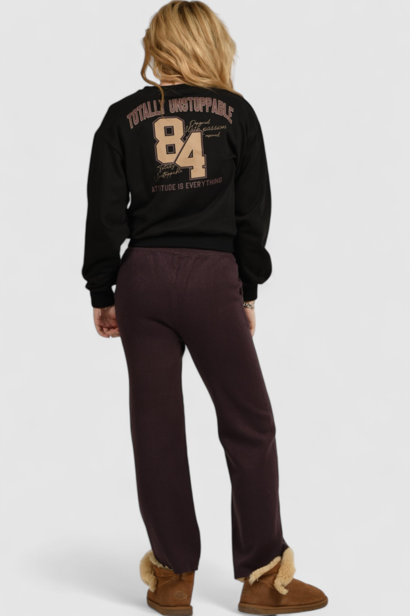 Ženska crna hoodica bez kapuljače Amaya