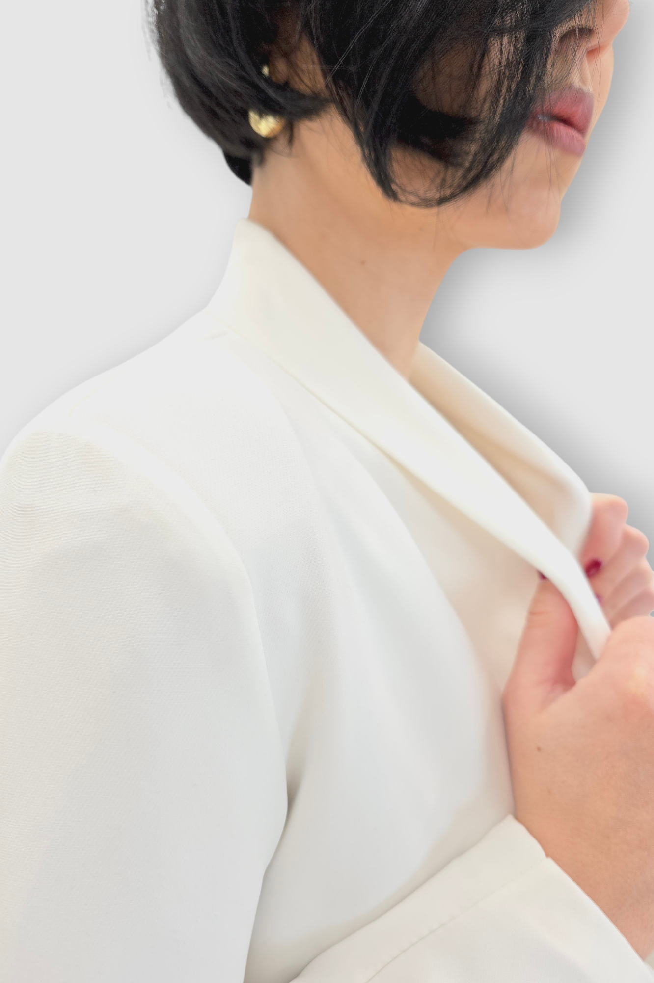 Elegantni duži sako Finna u bijeloj boji