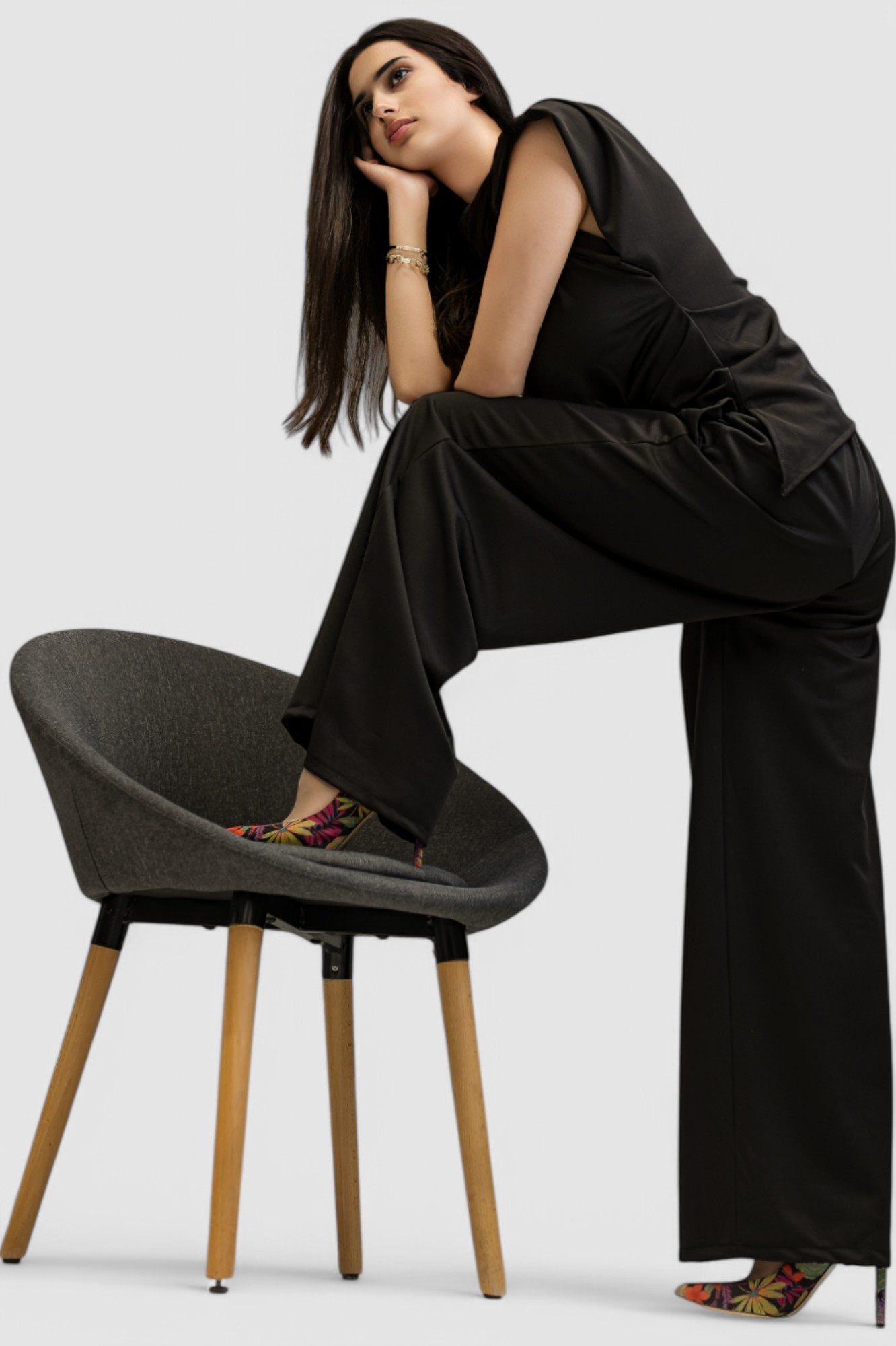 Ženski crni komplet s asimetričnim topom Francine