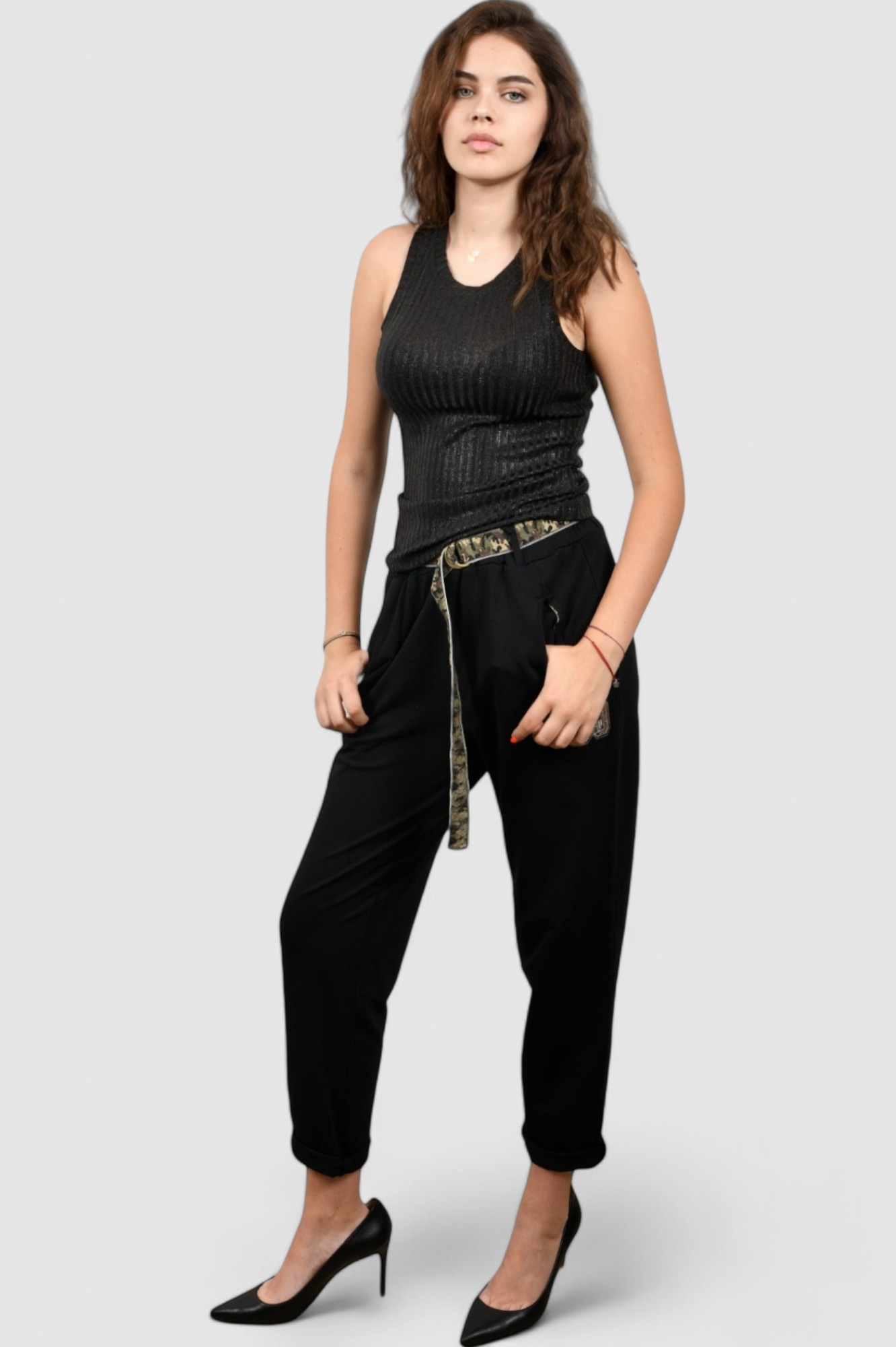 Ženska crna majica bez rukava Selena