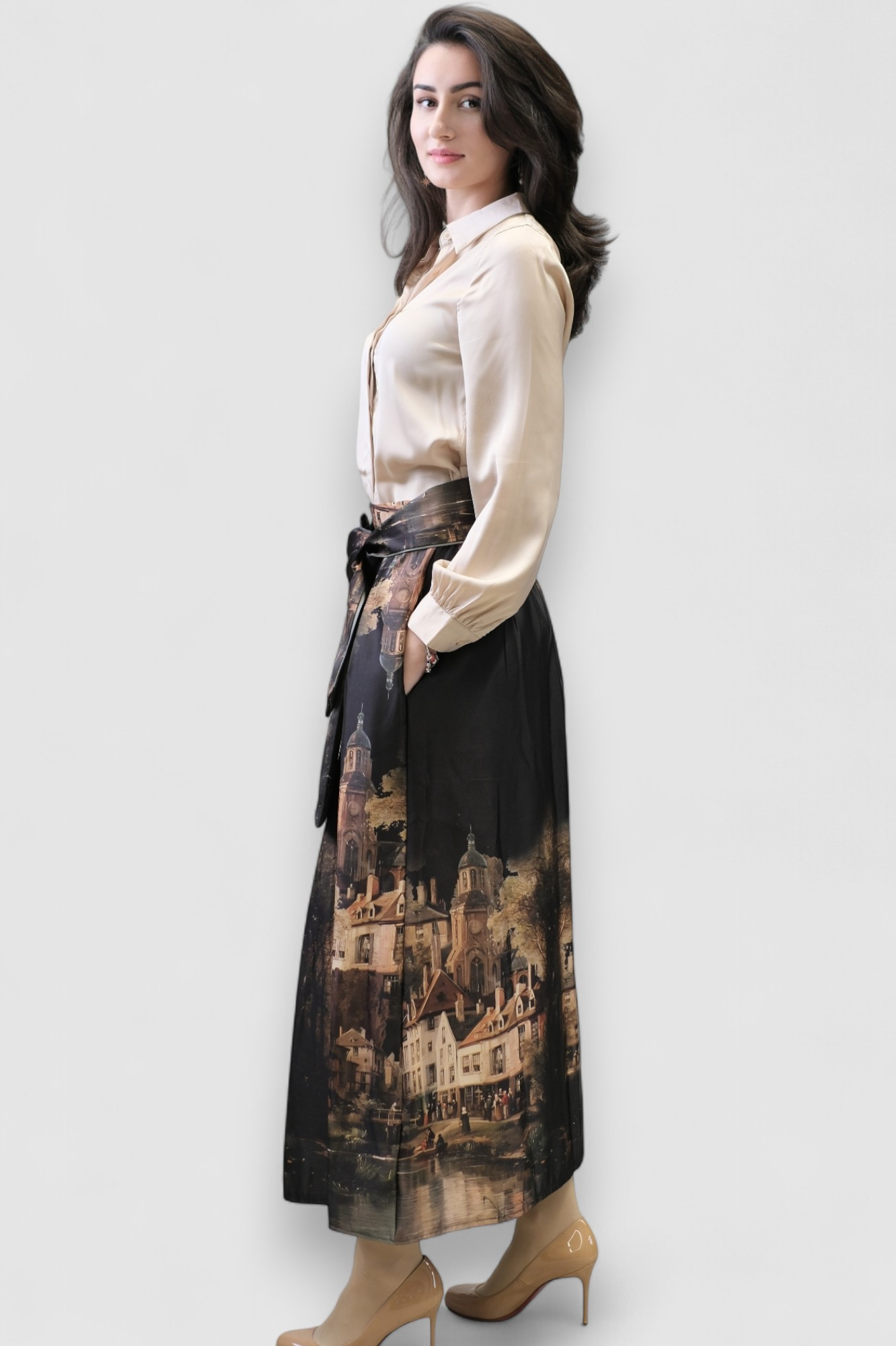 Nježna satenska košulja Fianna u bež boji