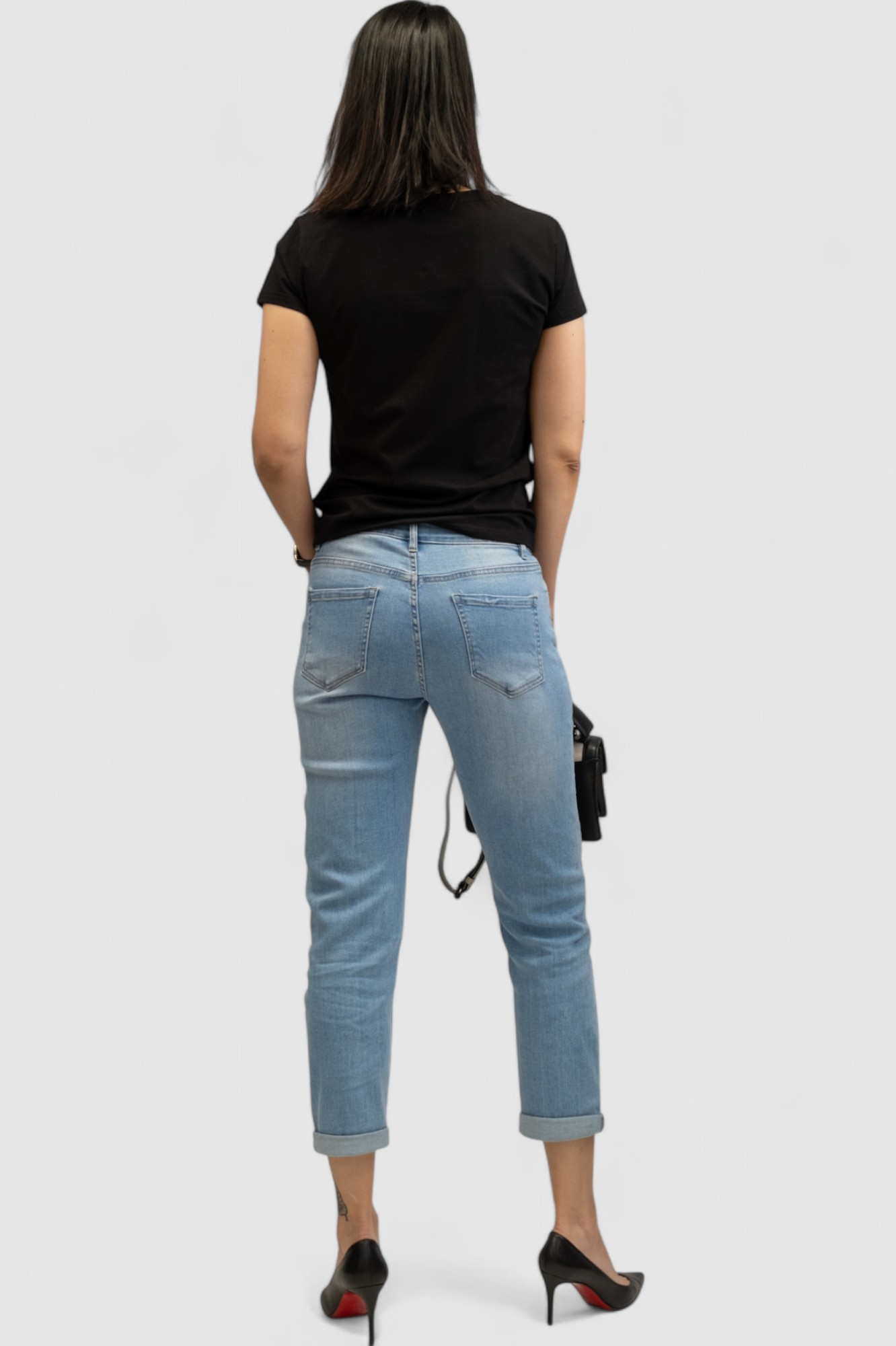 Ženska crna majica kratki rukav Hallie