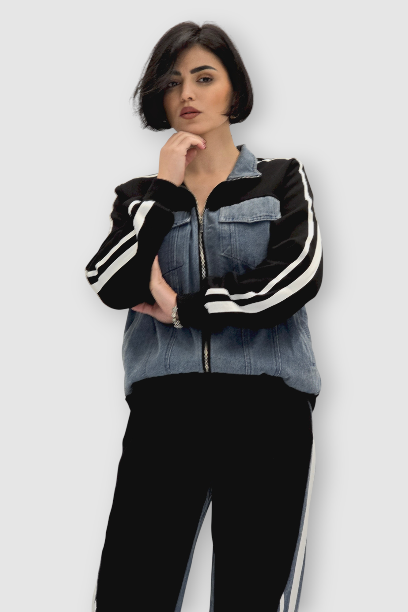 Ženska crna kontrastna trenirka Chloe s retro i sporty dizajnom