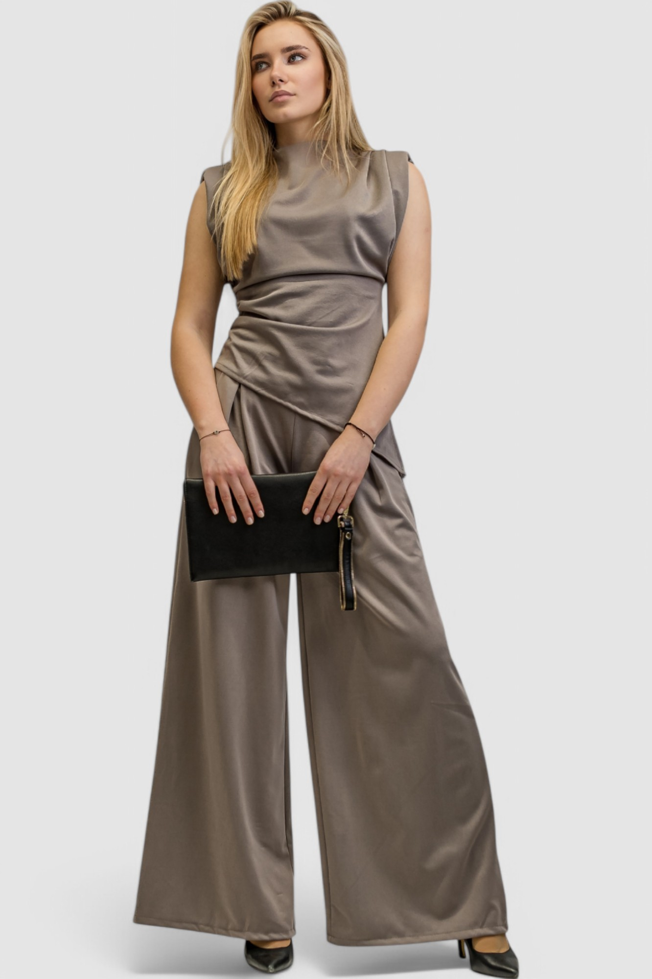 Ženski svijetlo sivi komplet s asimetričnim topom Francine