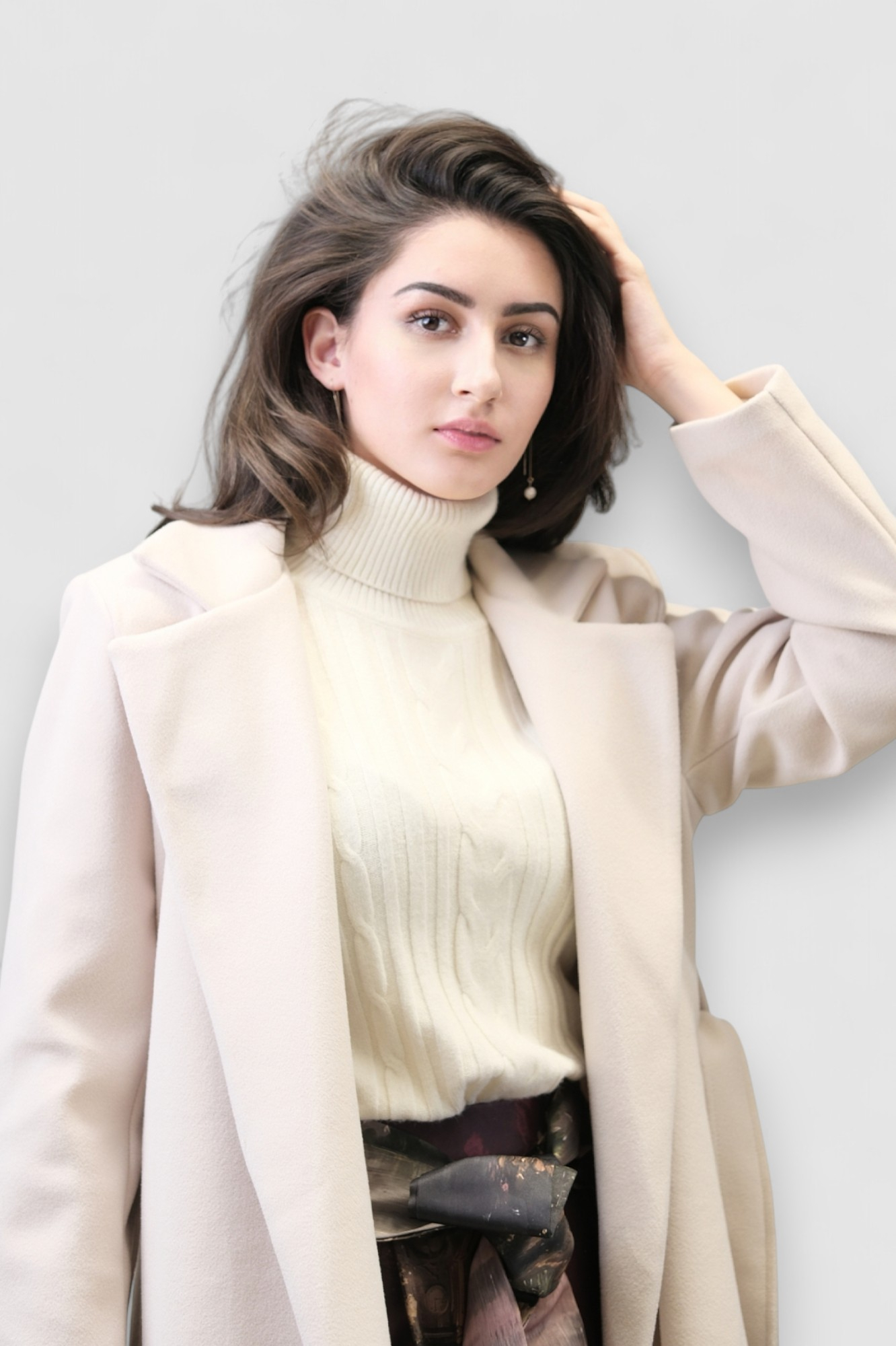 Ženski bijeli topliji džemper Maelle