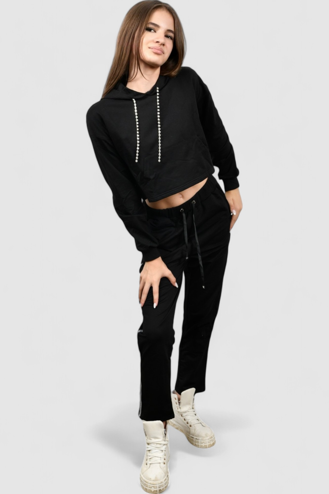 Ženska crna hoodica sa kapuljačom Alteza
