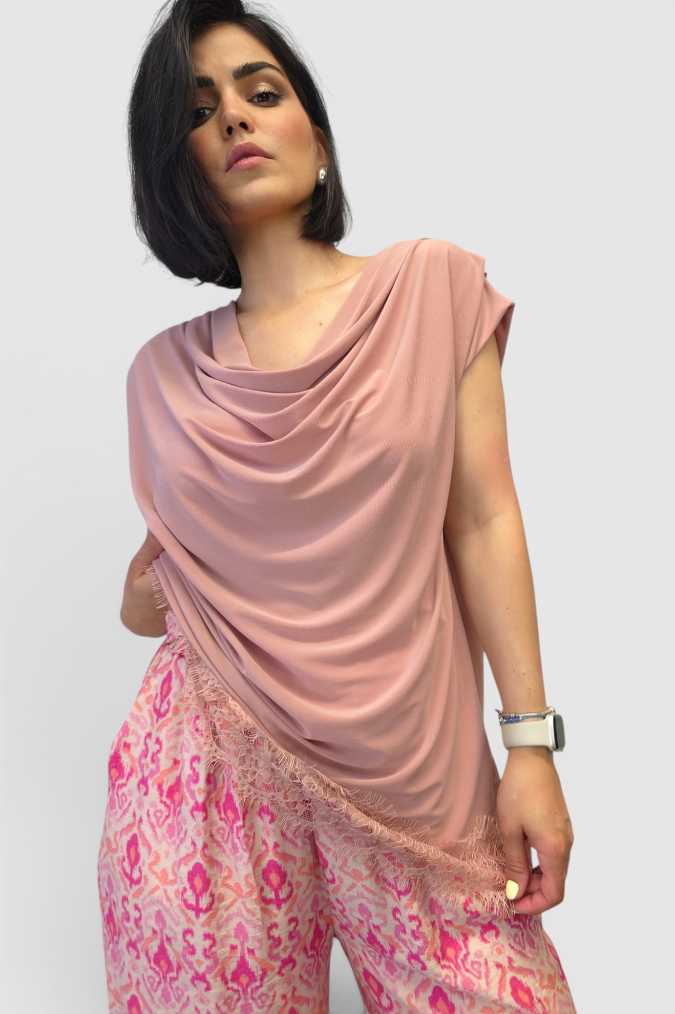 Ženska roza elegantna bluza sa čipkom Magi