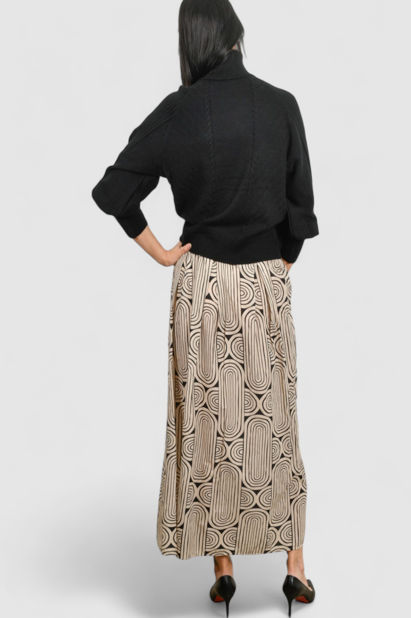 Ženski crni topliji džemper Oriana