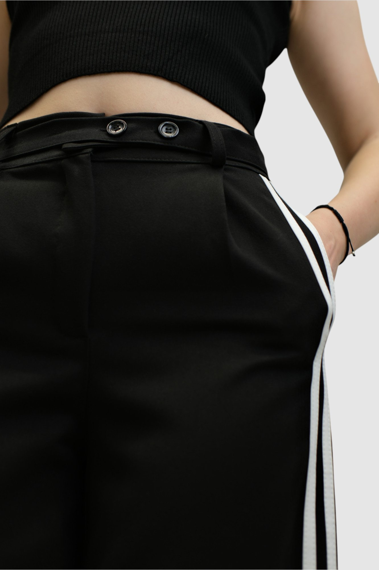 Ženski crni top Calliope