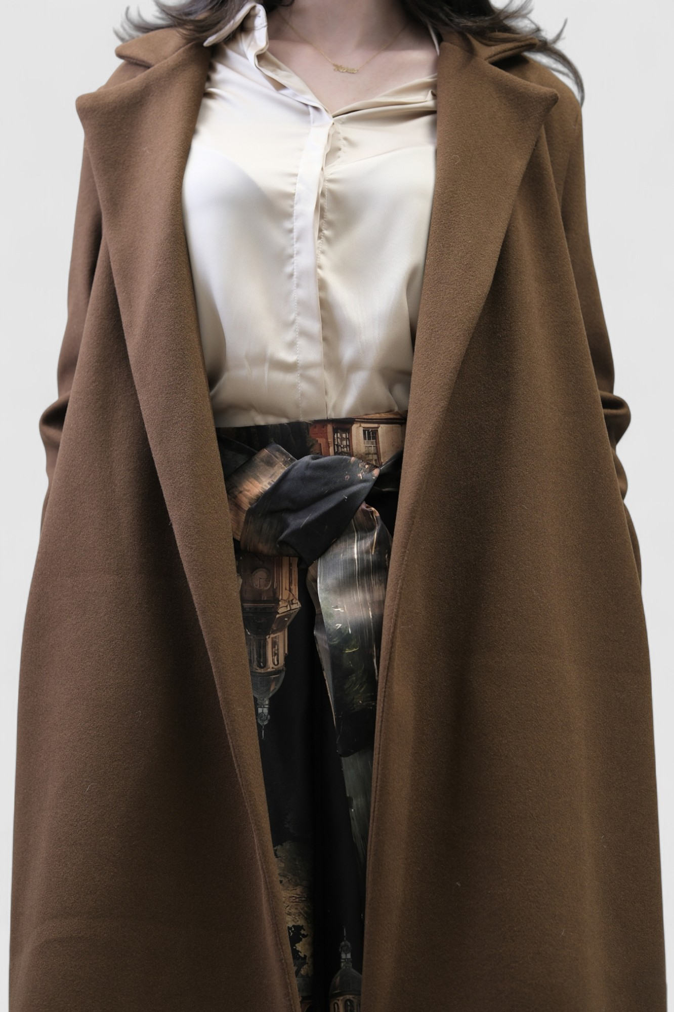 Ženski elegantni dugi smeđi kaput Fenton