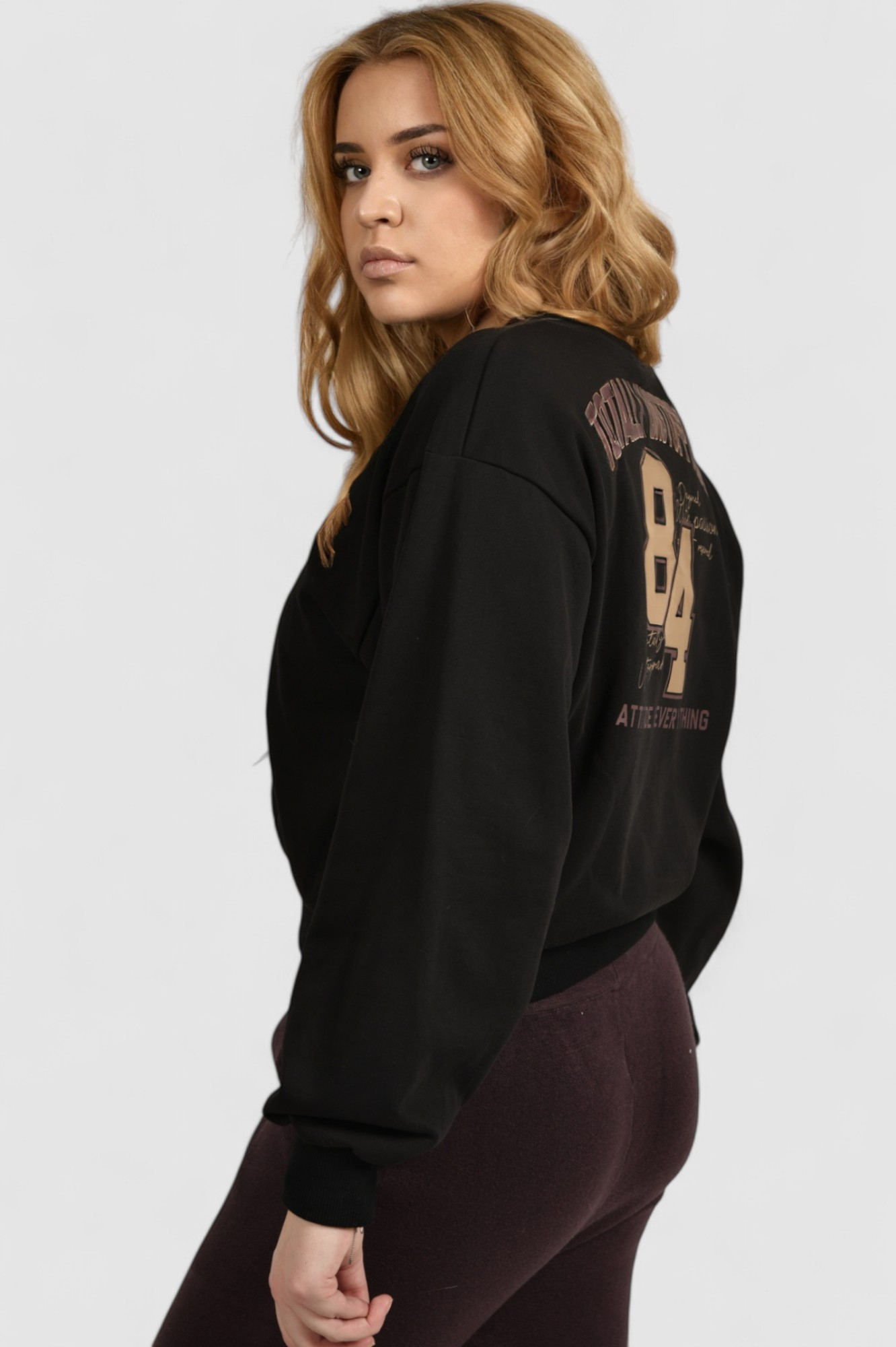 Ženska crna hoodica bez kapuljače Amaya