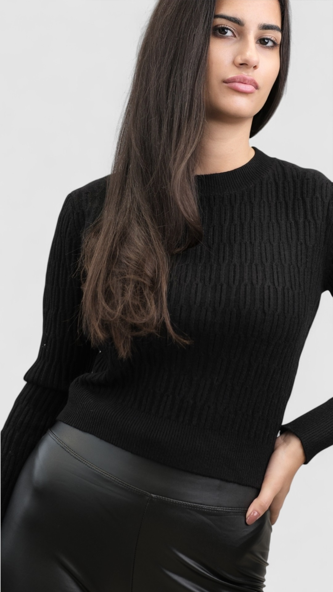 Ženski crni lagani džemper Stella