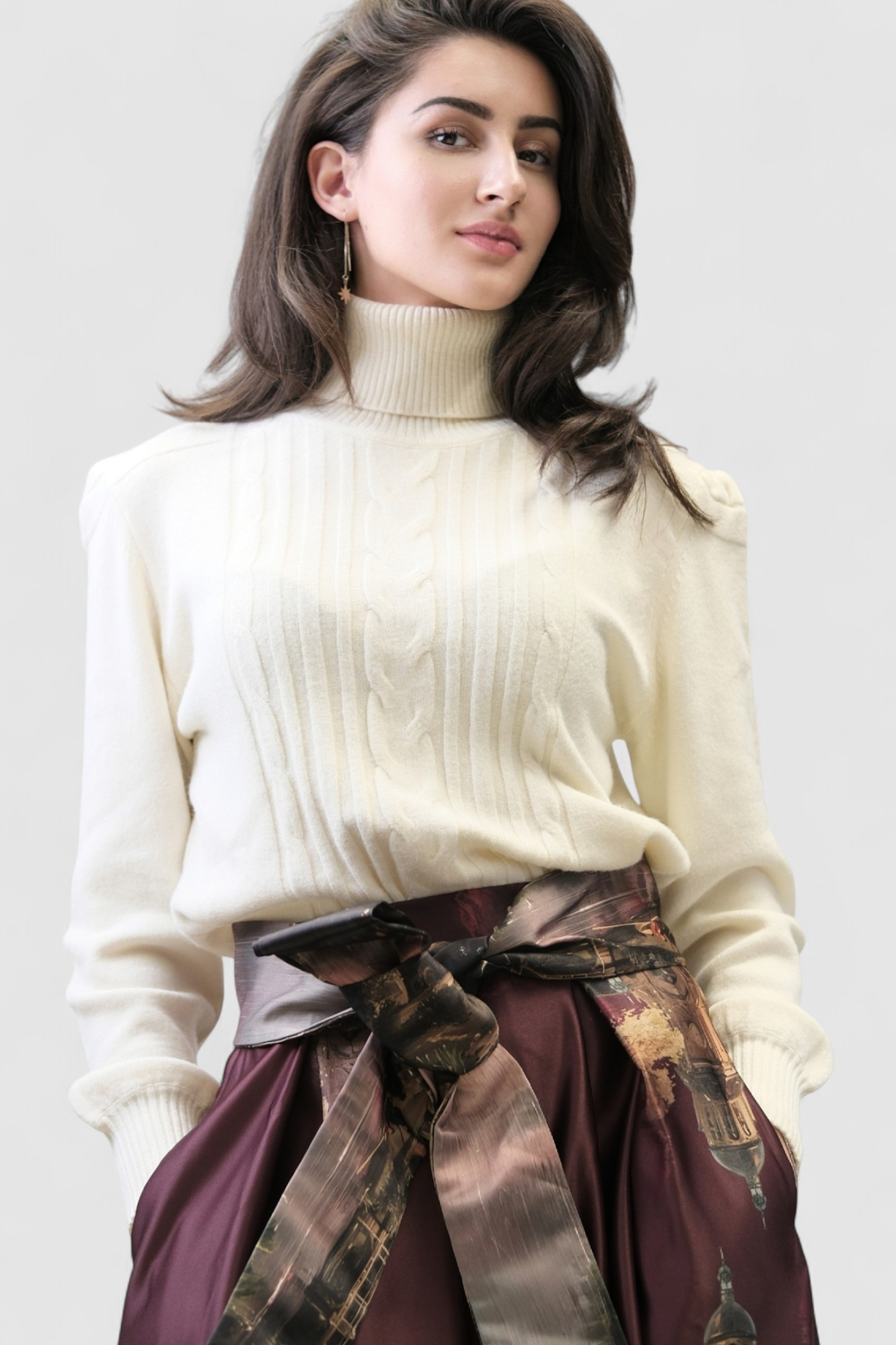 Ženski bijeli topliji džemper Maelle