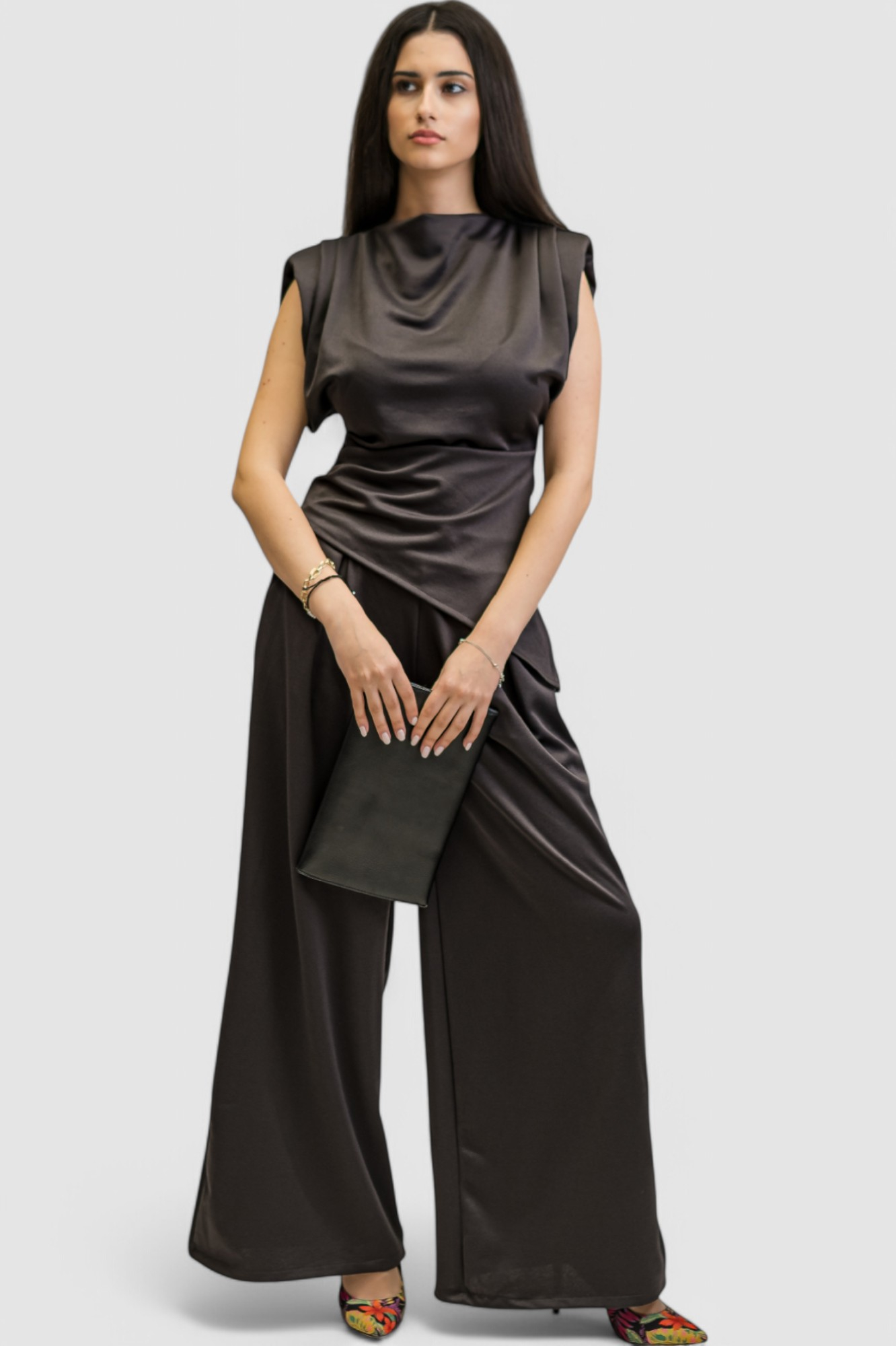 Ženski tamno sivi komplet s asimetričnim topom Francine