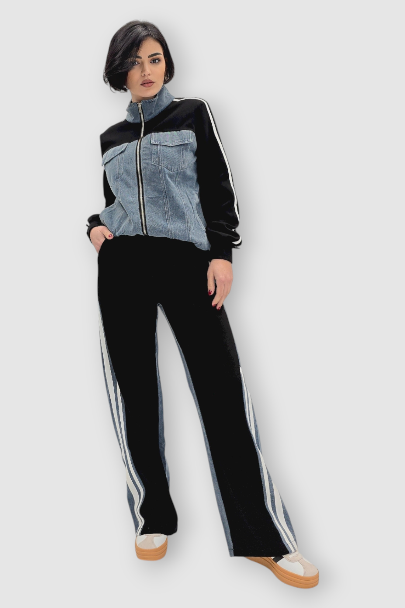 Ženska crna kontrastna trenirka Chloe s retro i sporty dizajnom