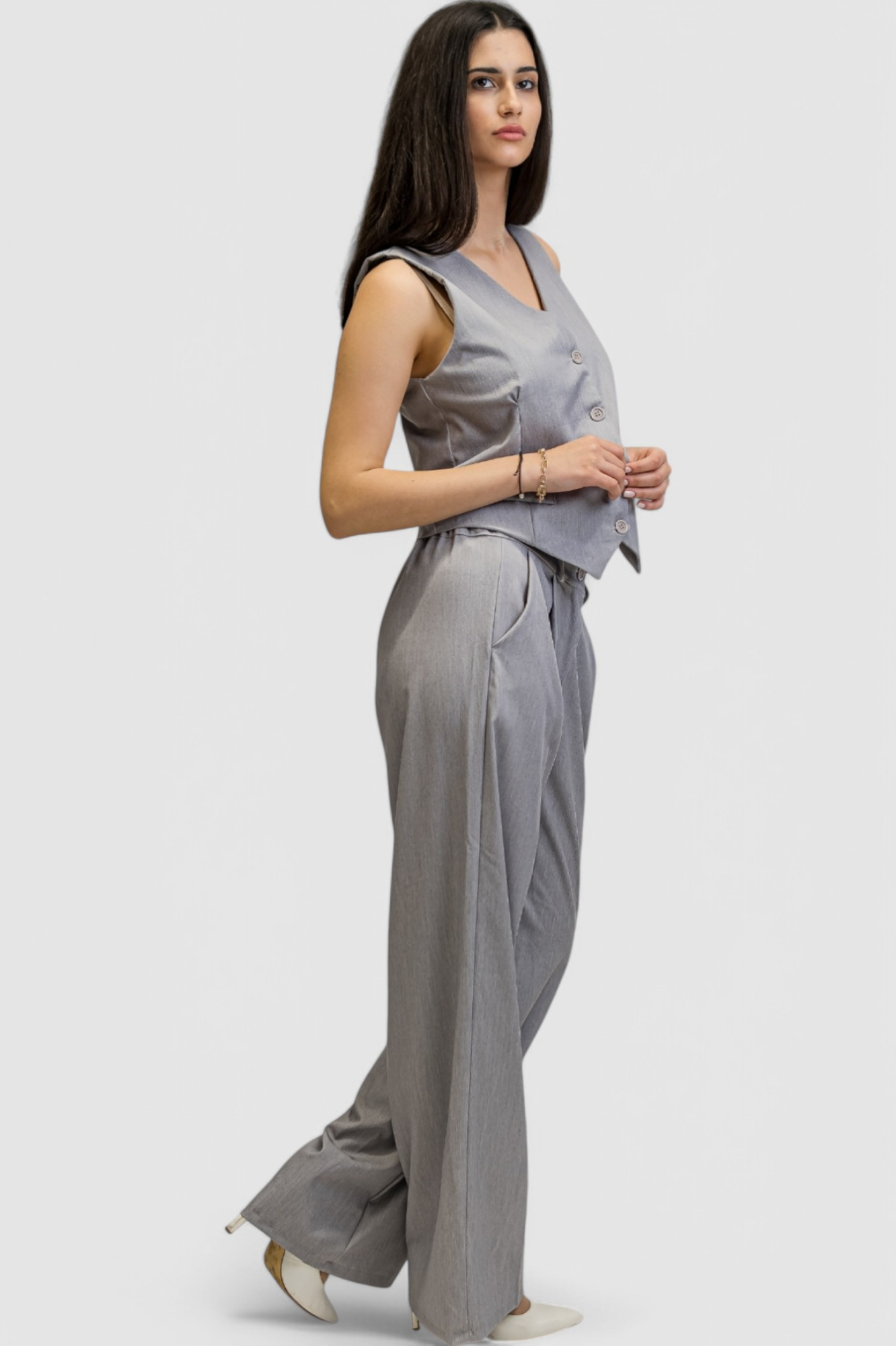 Žensko sivo odijelo sa prslukom Chantal