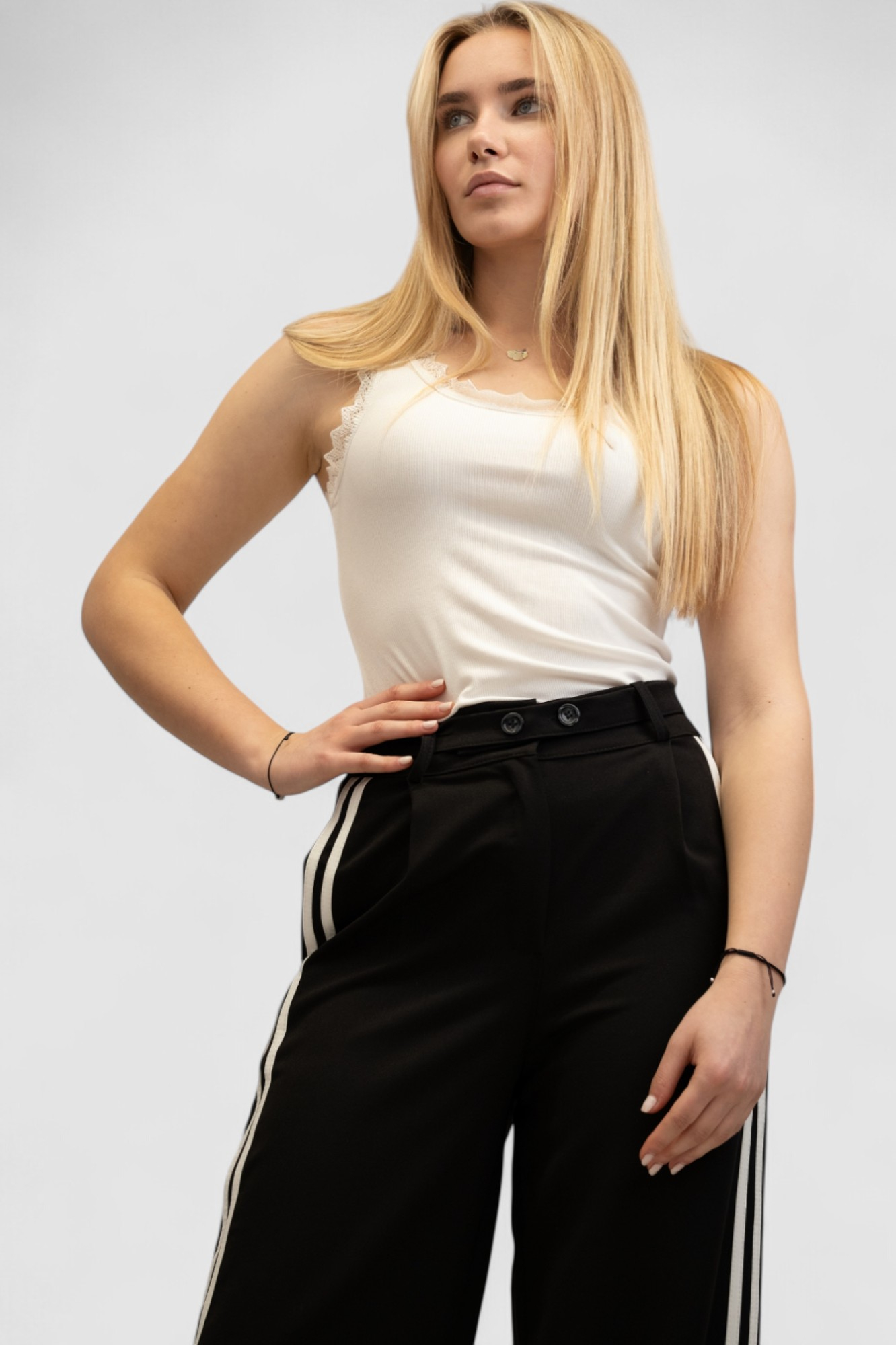 Ženska bijela majica bez rukava Danielle