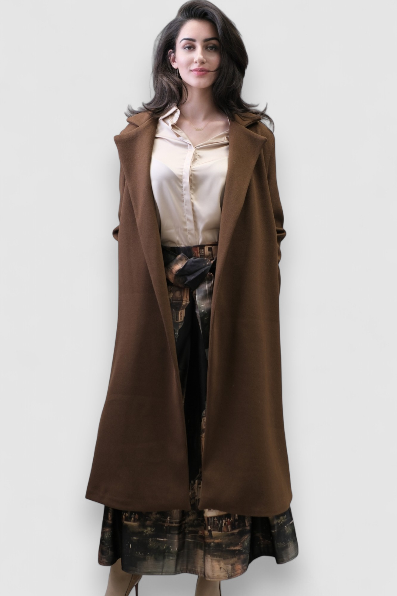 Nježna satenska košulja Fianna u bež boji