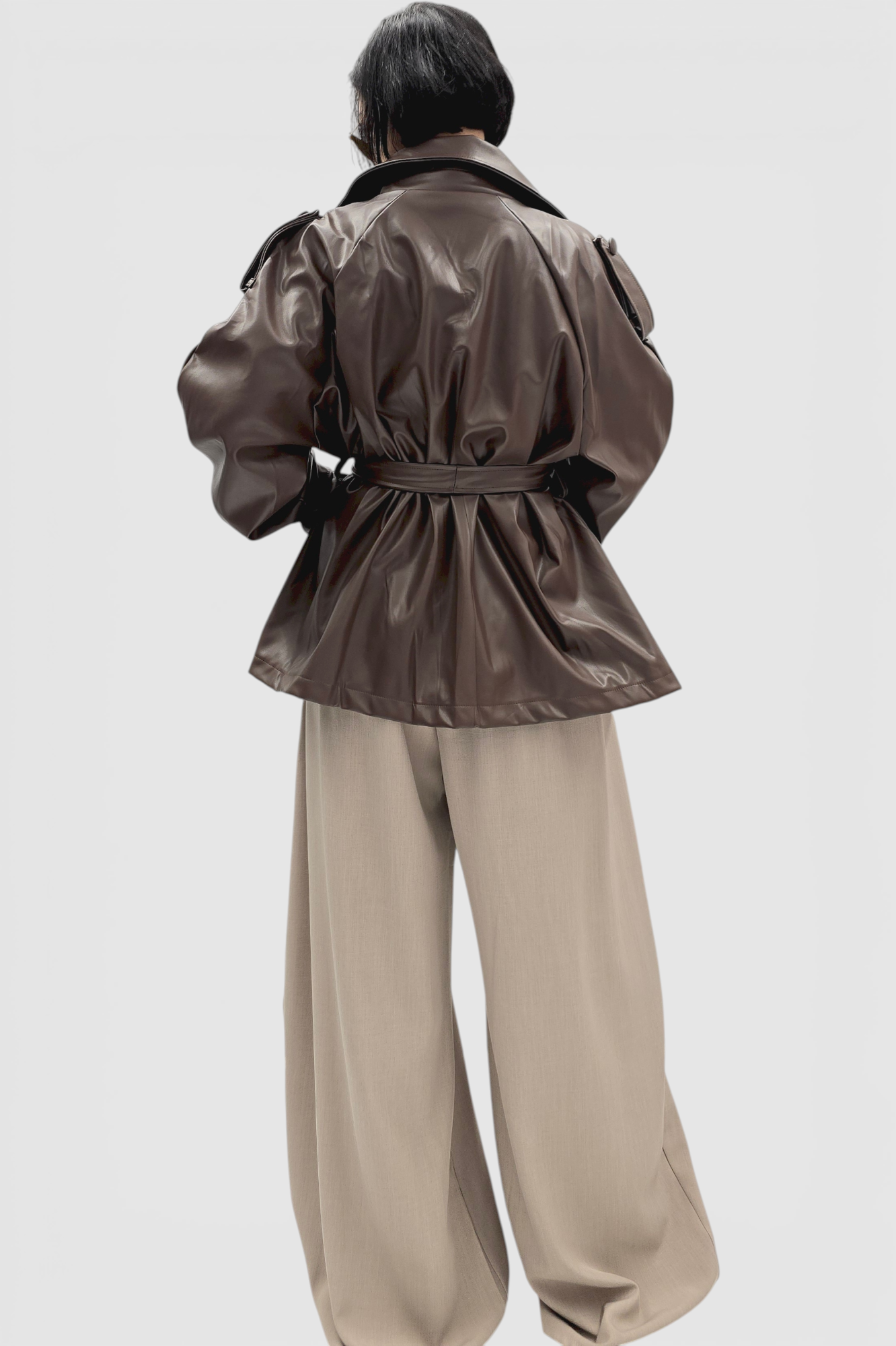 Ženska trendi smeđa oversized jakna Ember u imitaciji kože