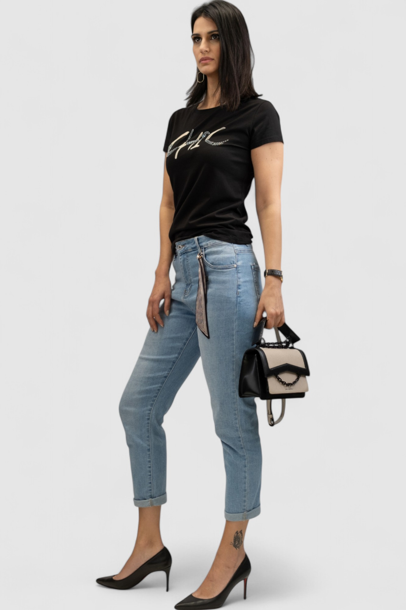 Ženska crna majica kratki rukav Hallie