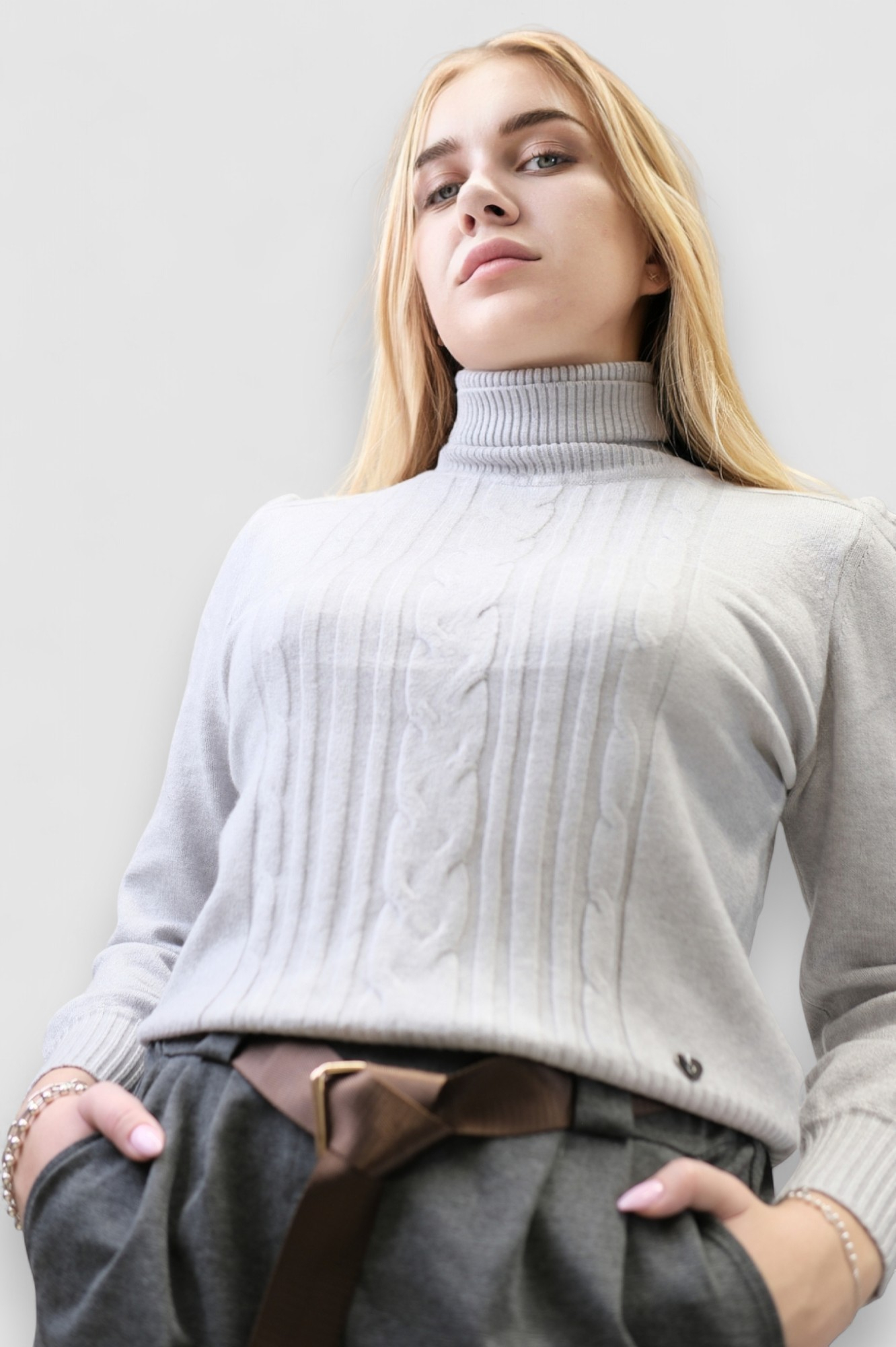 Ženski sivi topliji džemper Maelle