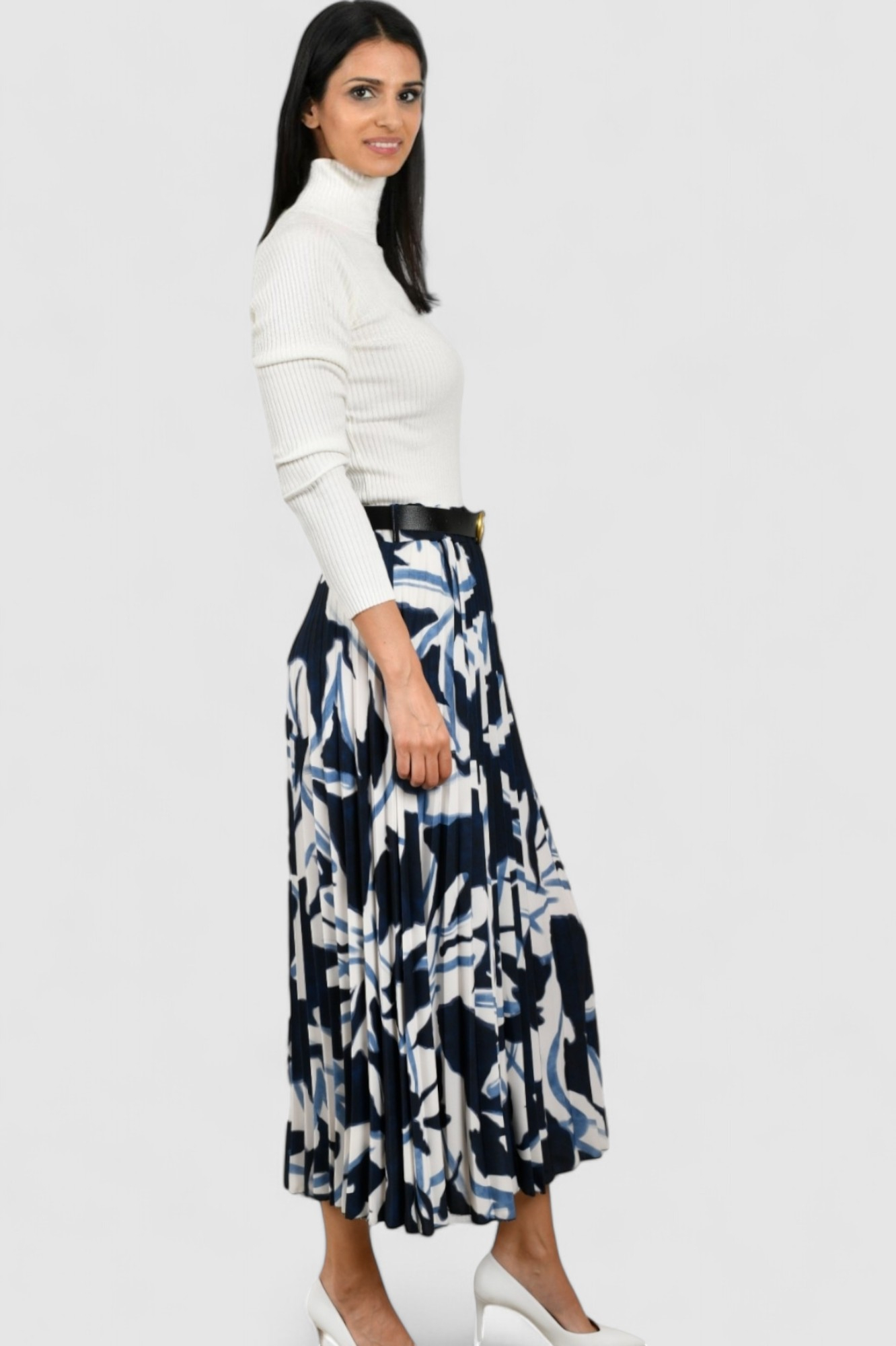 Ženski bijeli lagani džemper Eleanora