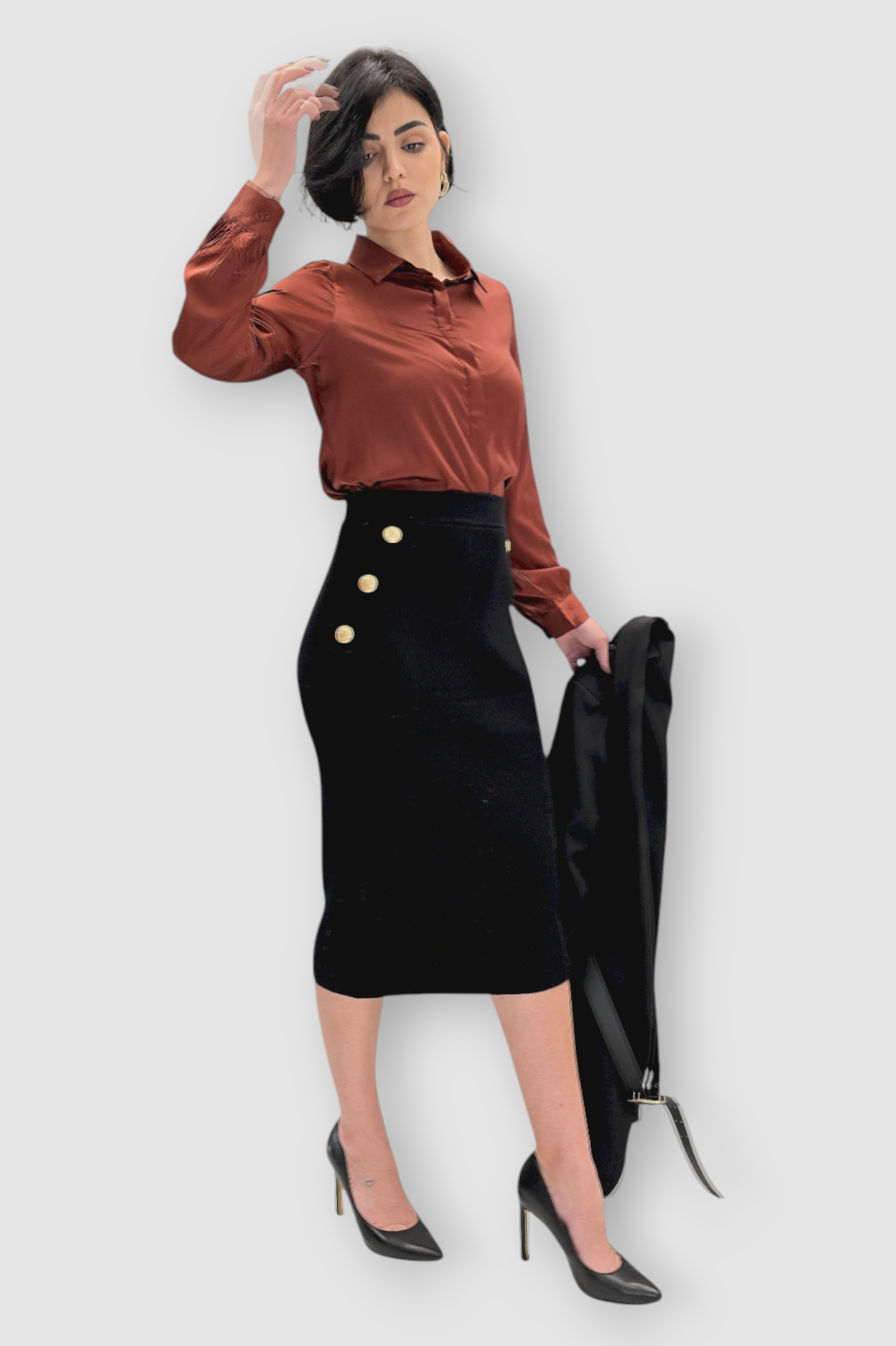 Ženska satenska košulja Fianna u bakreno smeđoj boji s diskretnim sjajem i klasičnim krojem