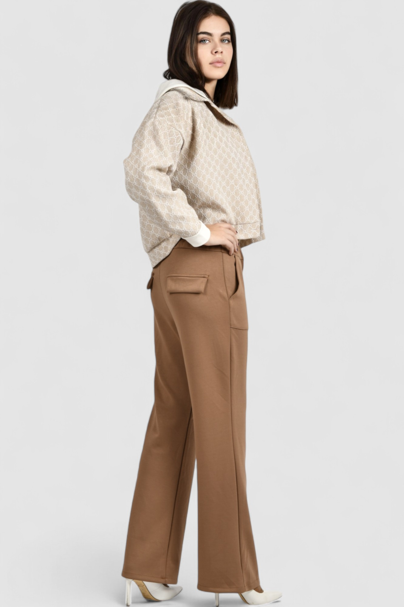 Ženska bež kratka jakna Clio