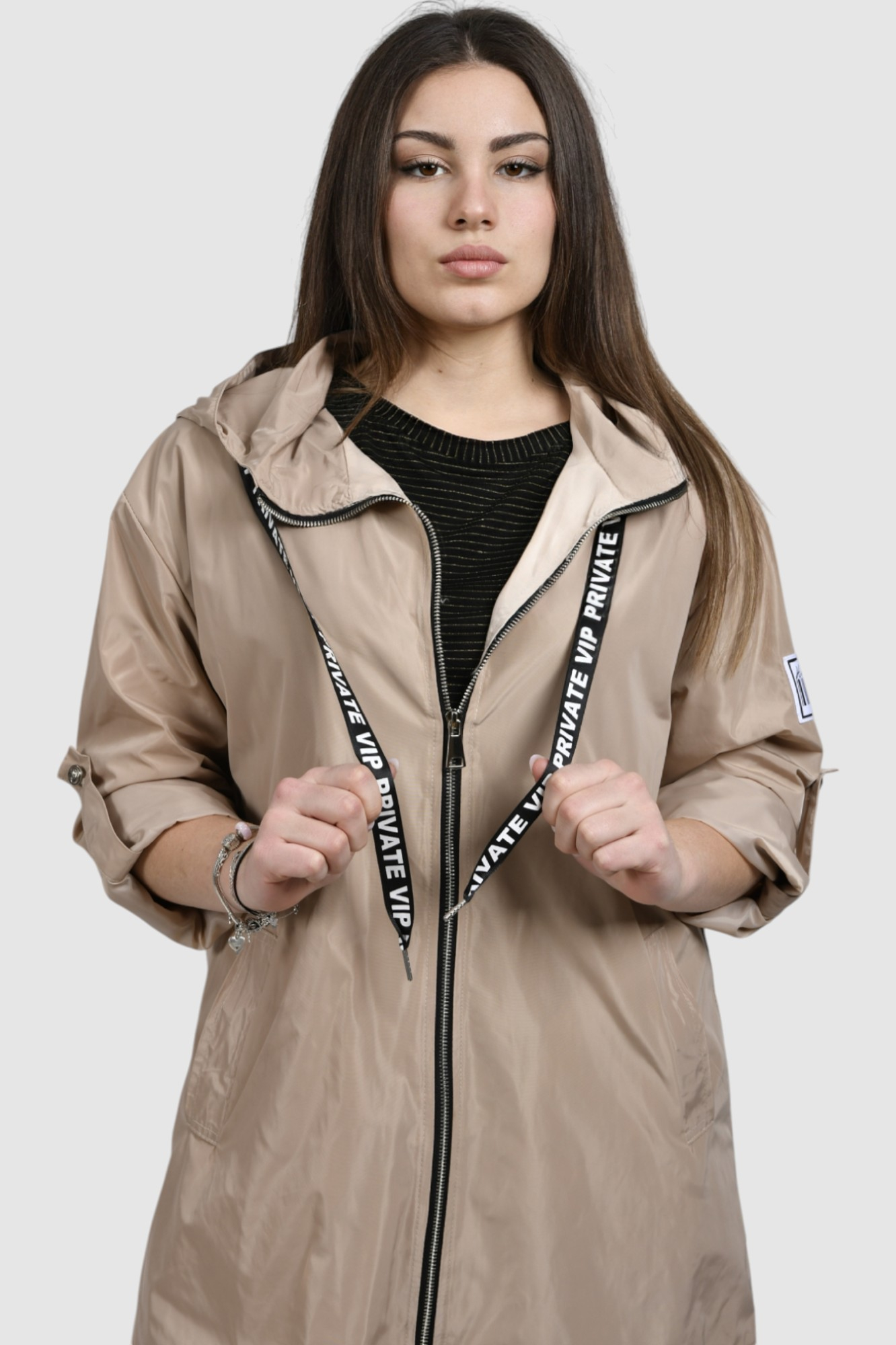 Ženska bež kratka jakna Amar