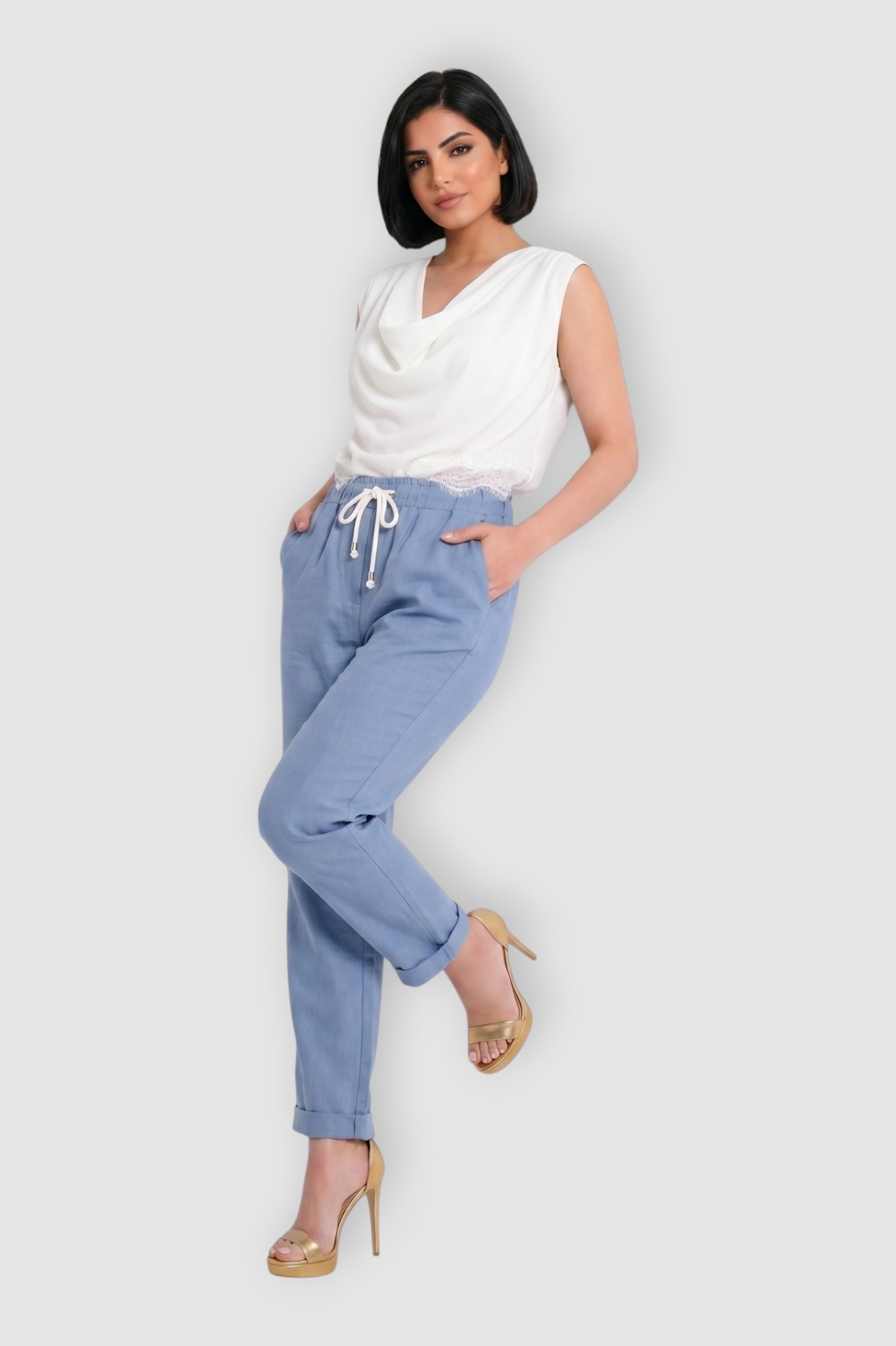 Ženska bijela elegantna bluza sa čipkom