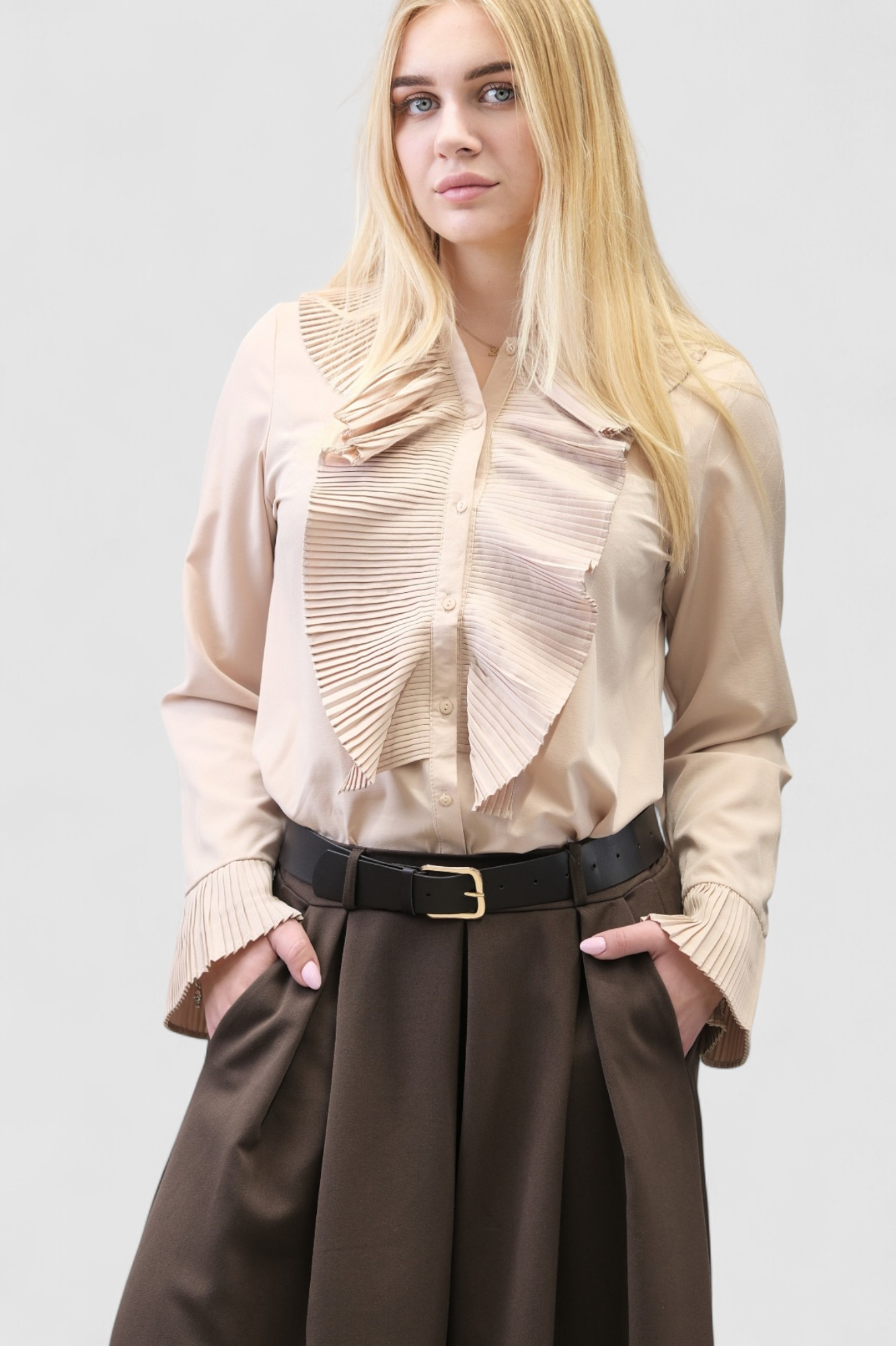 Ženska bež košulja s ukrasnim faldama Bridget