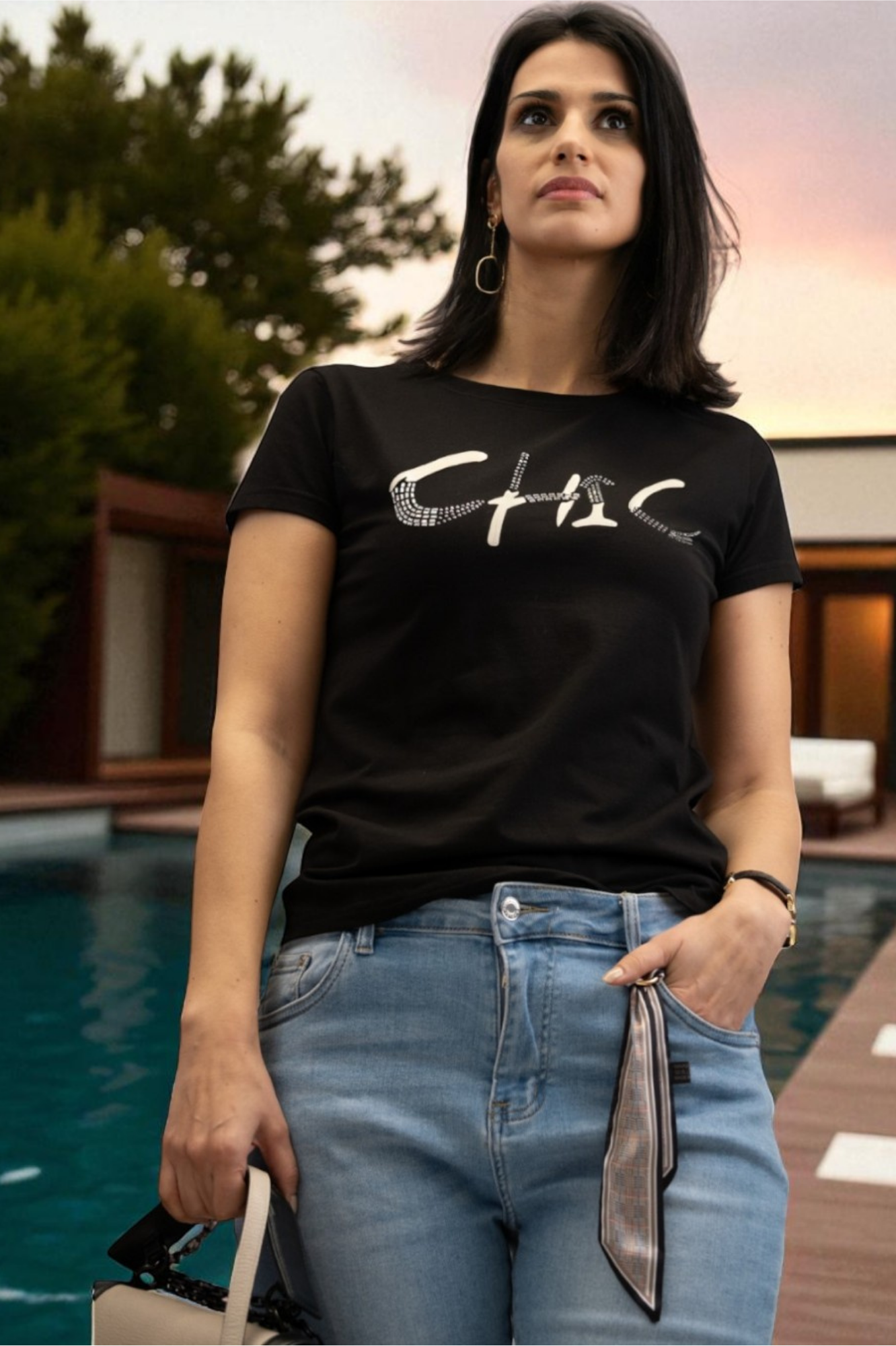 Ženska crna majica kratki rukav Hallie