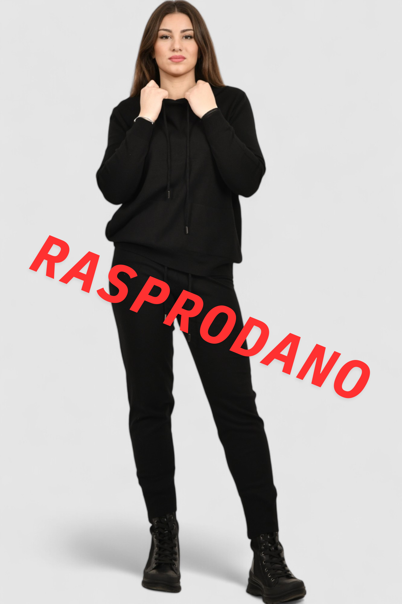 Ženska crna trenirka komplet Kaira