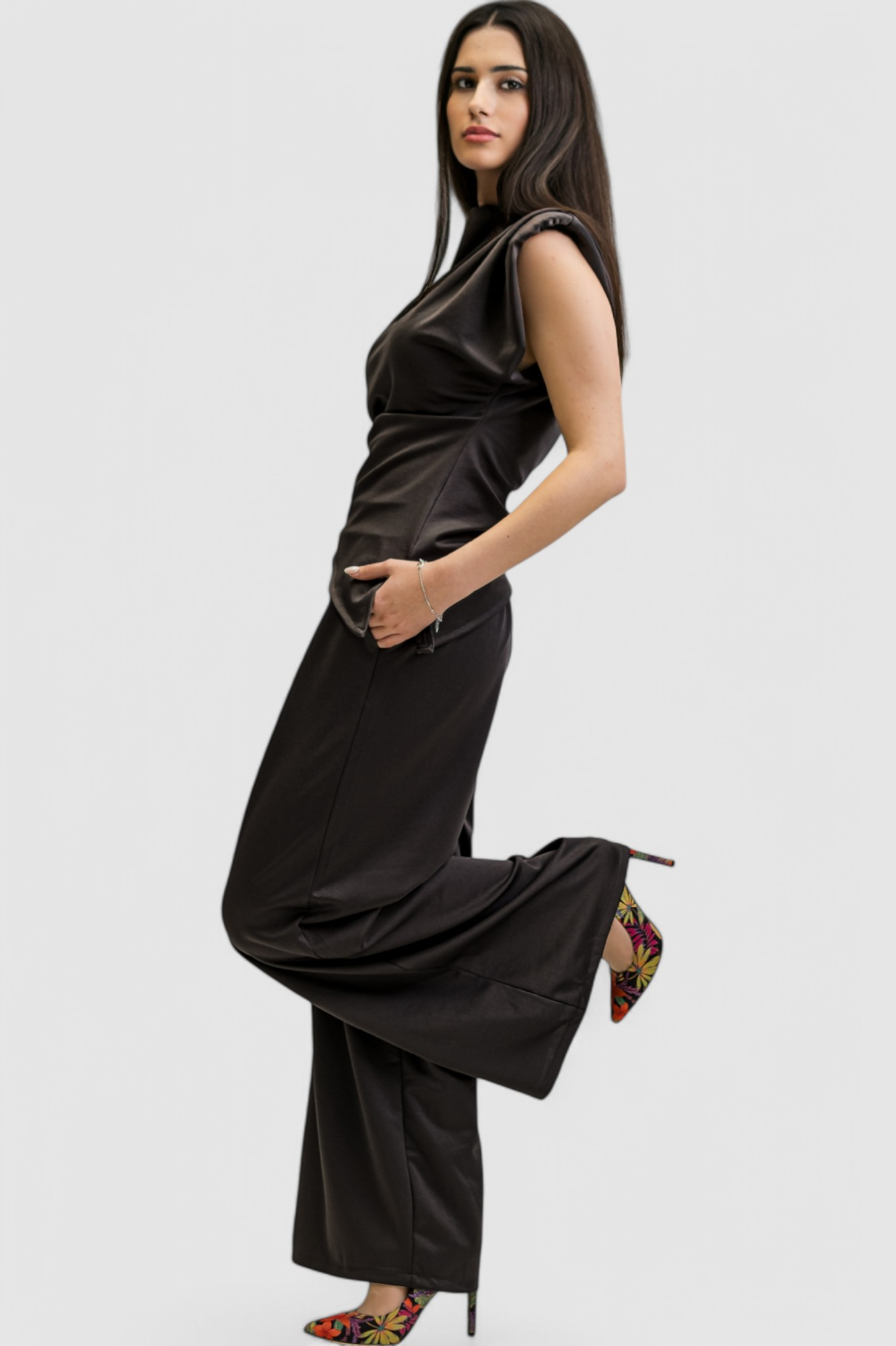 Ženski tamno sivi komplet s asimetričnim topom Francine