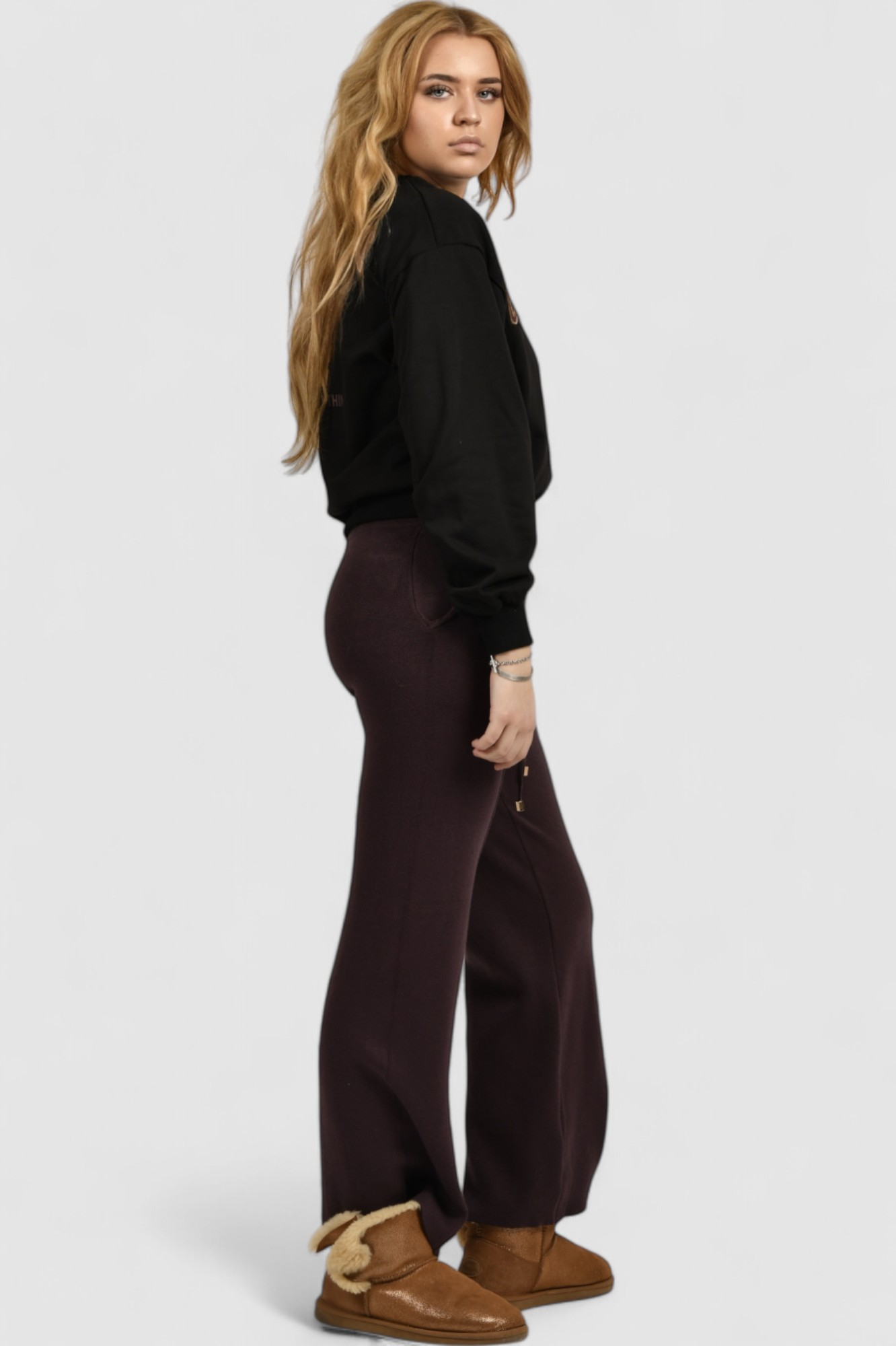 Ženska crna hoodica bez kapuljače Amaya